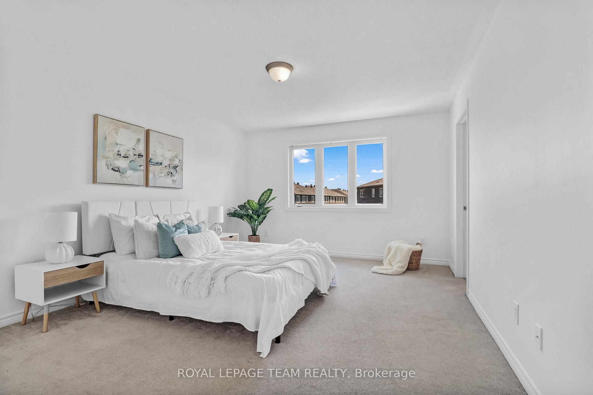 Photo 16 of 4852 Abbott Street E, Ottawa, Kanata - Emerald Meadows/Trailwest — HOMEH