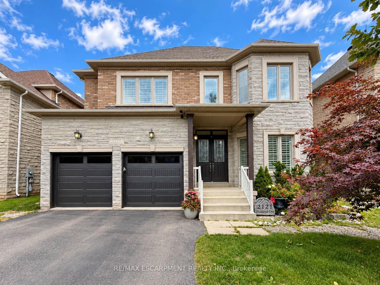 Photo 2 of 2121 Blackforest Crescent, Oakville, Westmount — HOMEH
