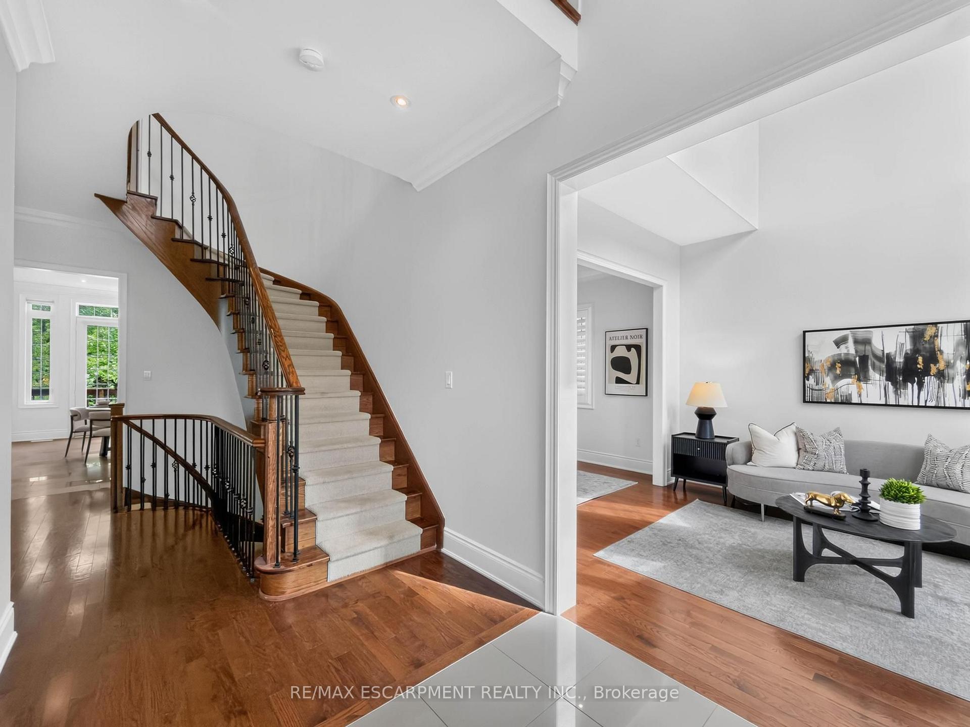 Photo 6 of 2121 Blackforest Crescent, Oakville, Westmount — HOMEH