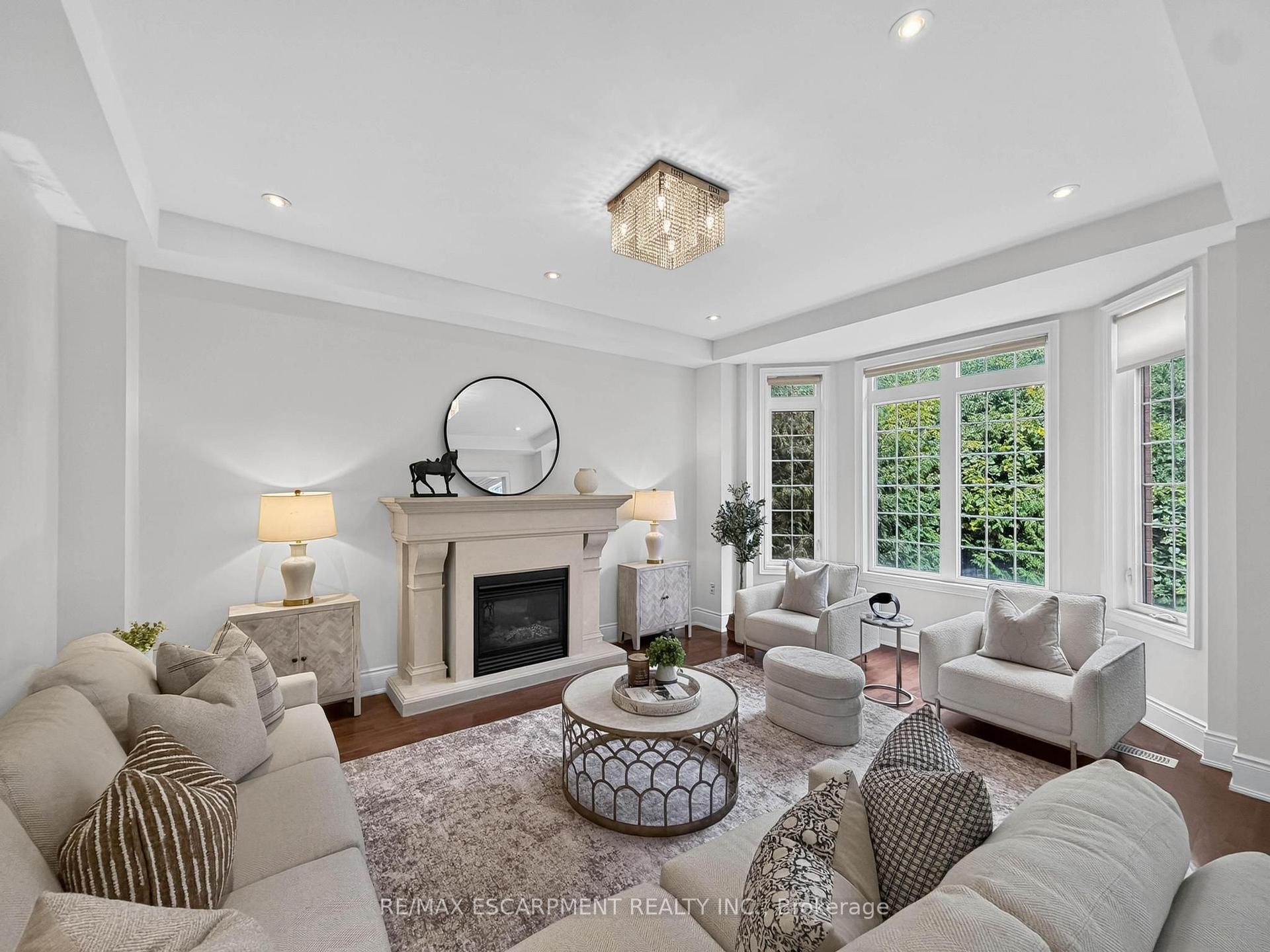 Photo 25 of 2121 Blackforest Crescent, Oakville, Westmount — HOMEH