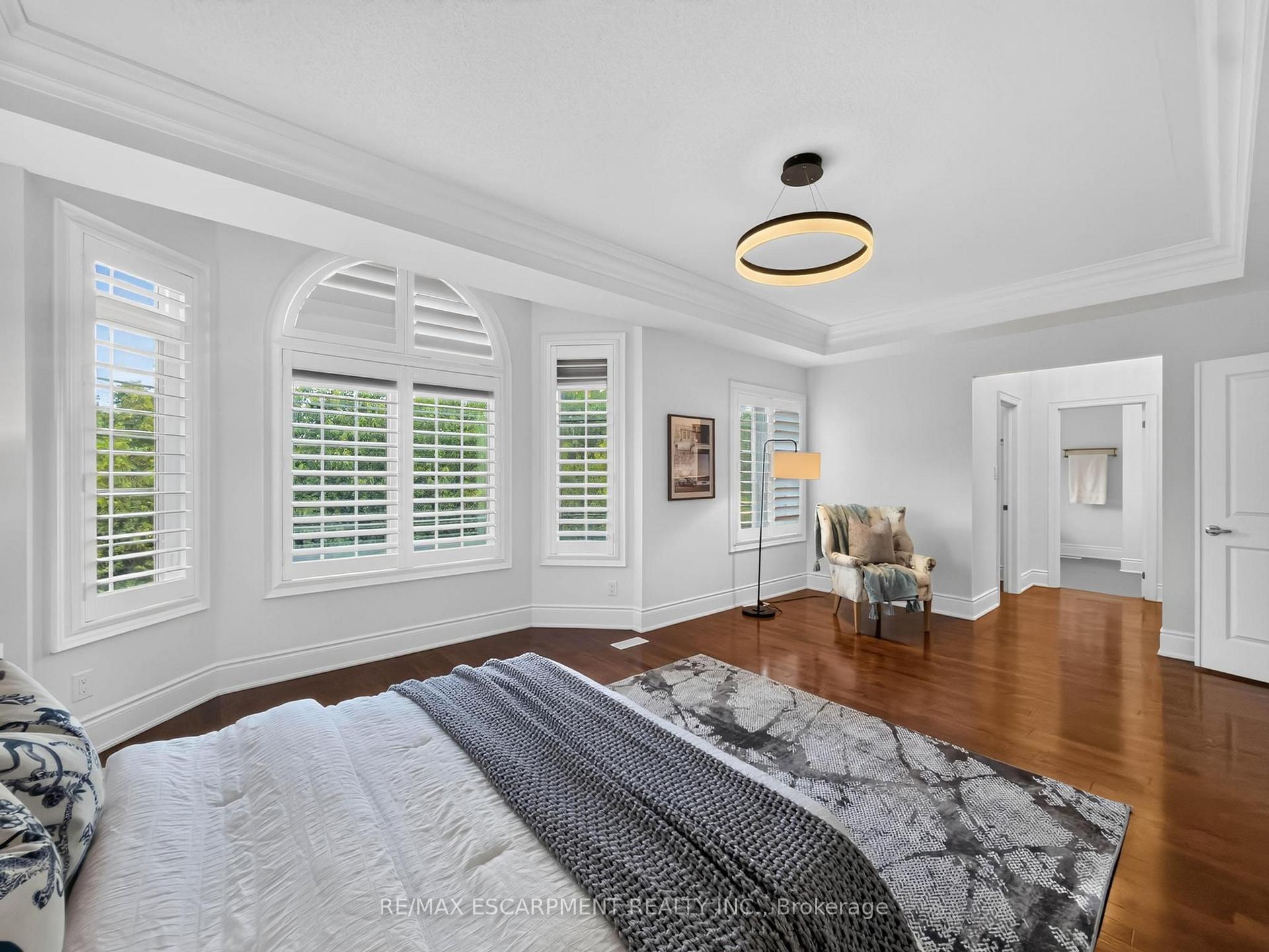 Photo 32 of 2121 Blackforest Crescent, Oakville, Westmount — HOMEH