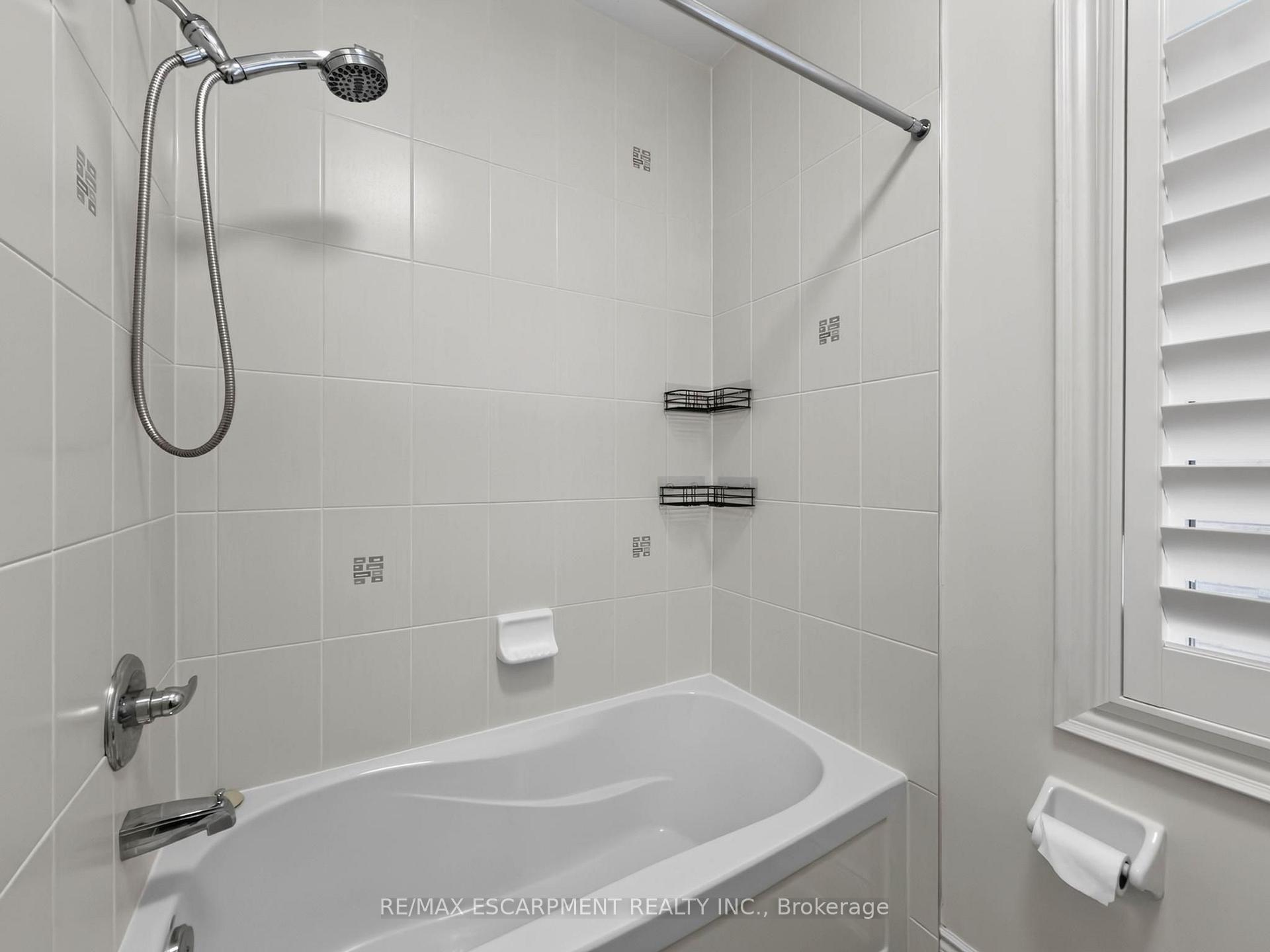 Photo 41 of 2121 Blackforest Crescent, Oakville, Westmount — HOMEH