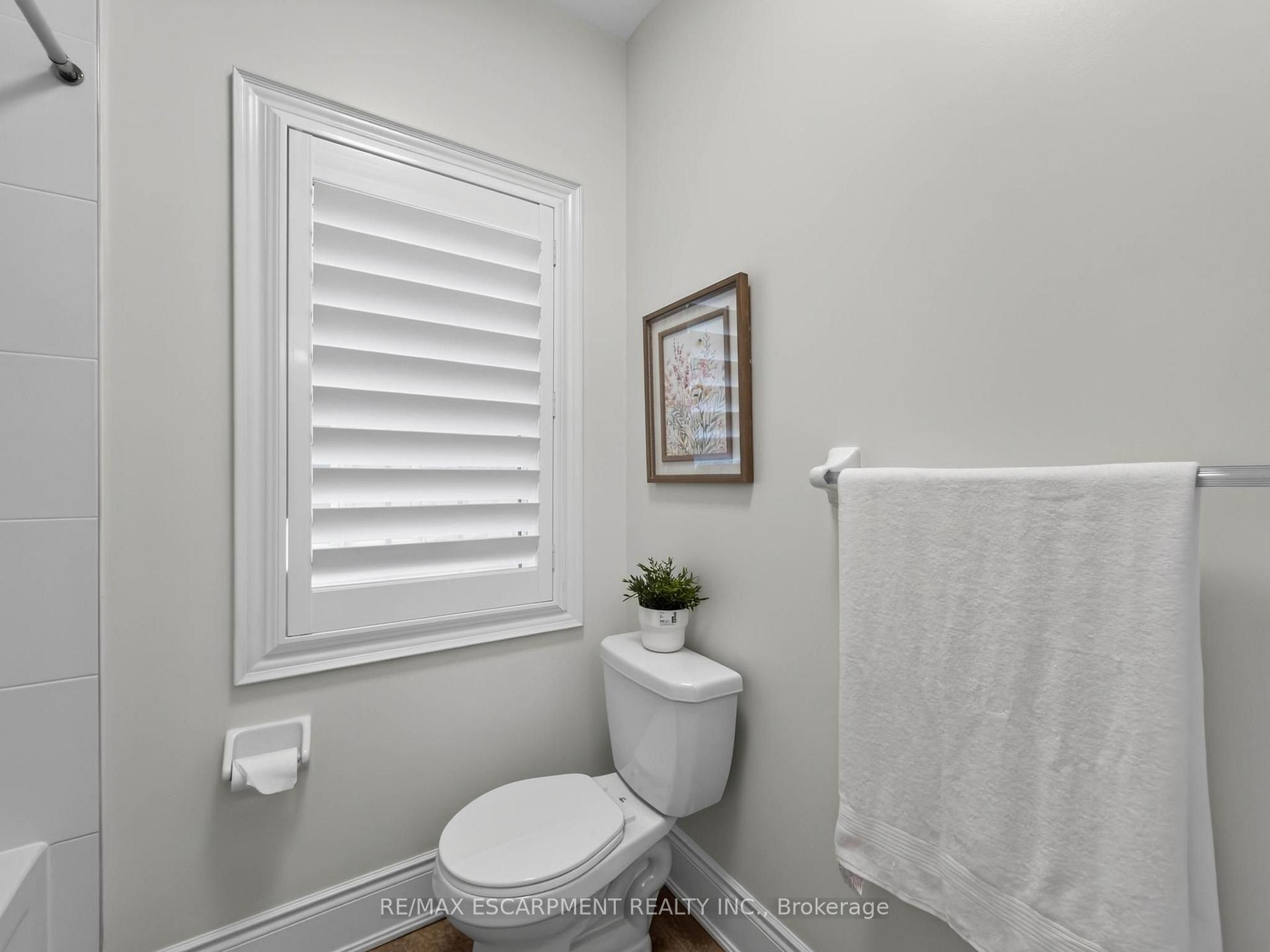 Photo 42 of 2121 Blackforest Crescent, Oakville, Westmount — HOMEH