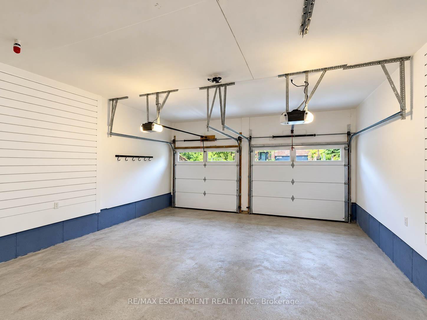 Photo 49 of 2121 Blackforest Crescent, Oakville, Westmount — HOMEH