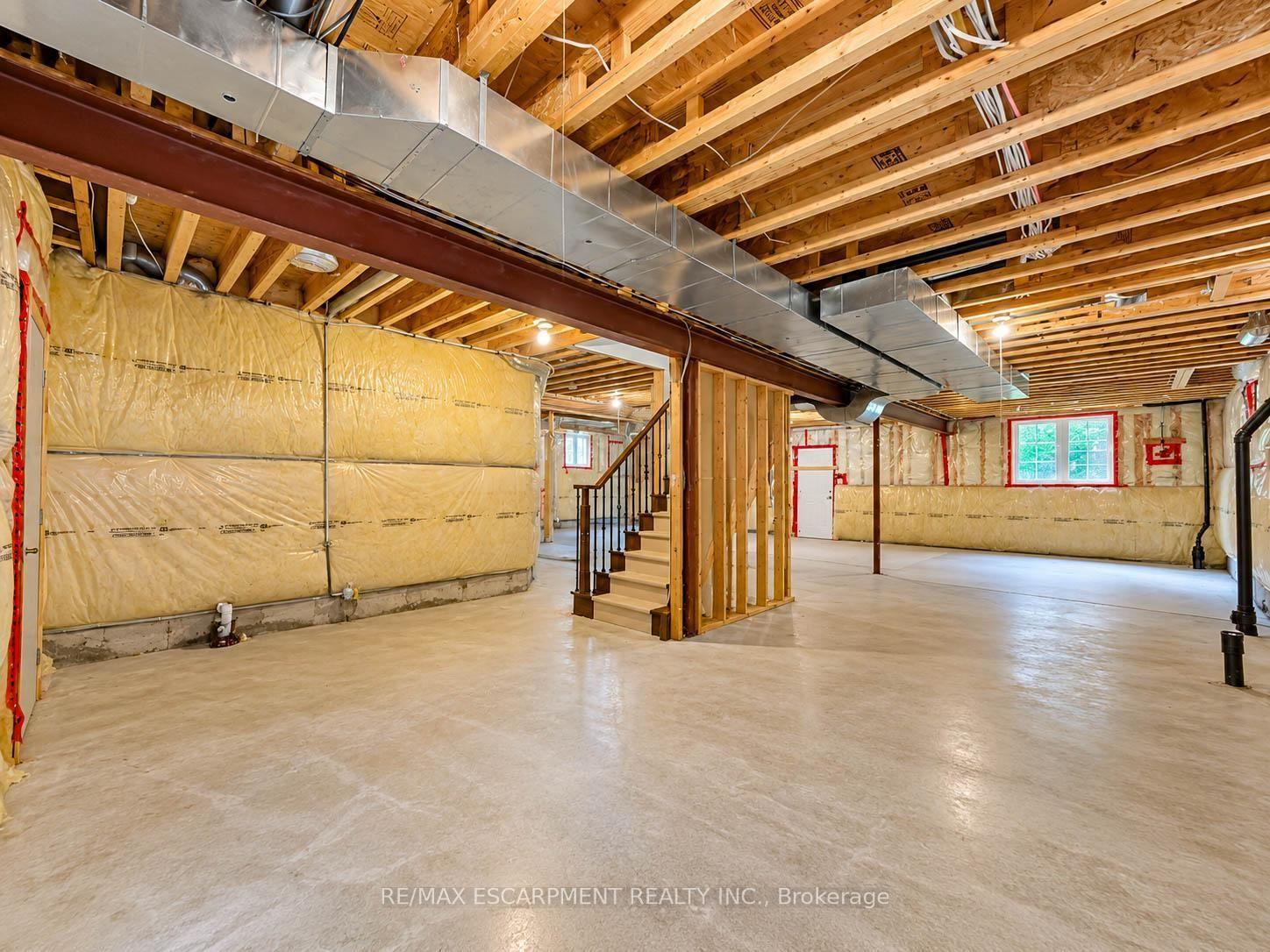 Photo 51 of 2121 Blackforest Crescent, Oakville, Westmount — HOMEH