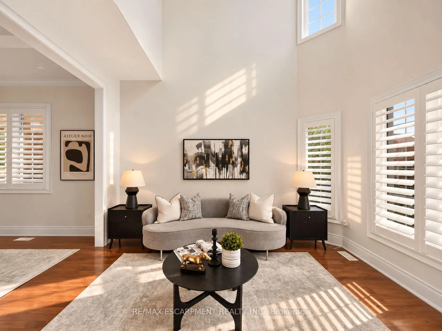 Photo 8 of 2121 Blackforest Crescent, Oakville, Westmount — HOMEH