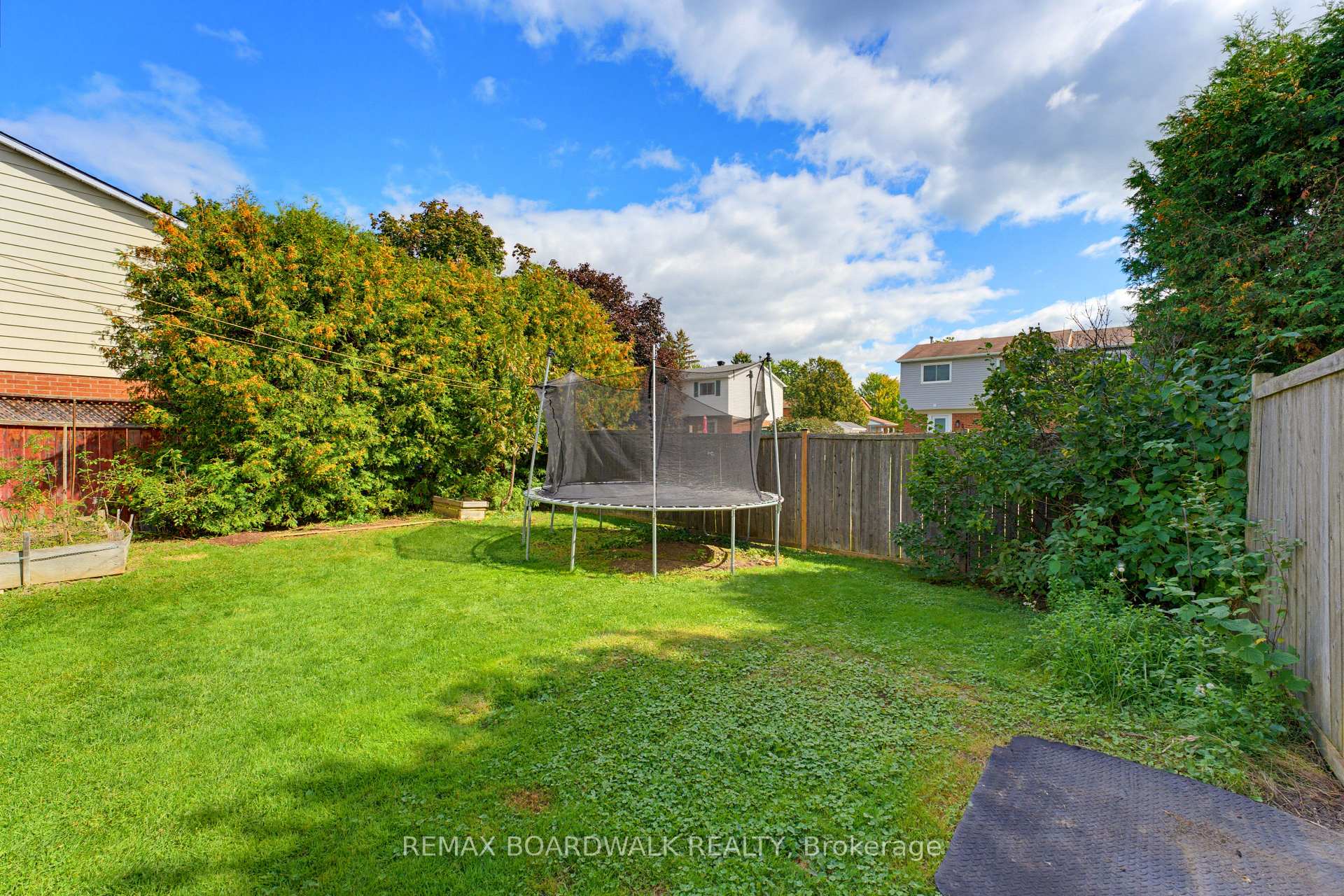 Photo 29 of 238 McElroy Drive, Ottawa, Kanata - Glencairn/Hazeldean — HOMEH