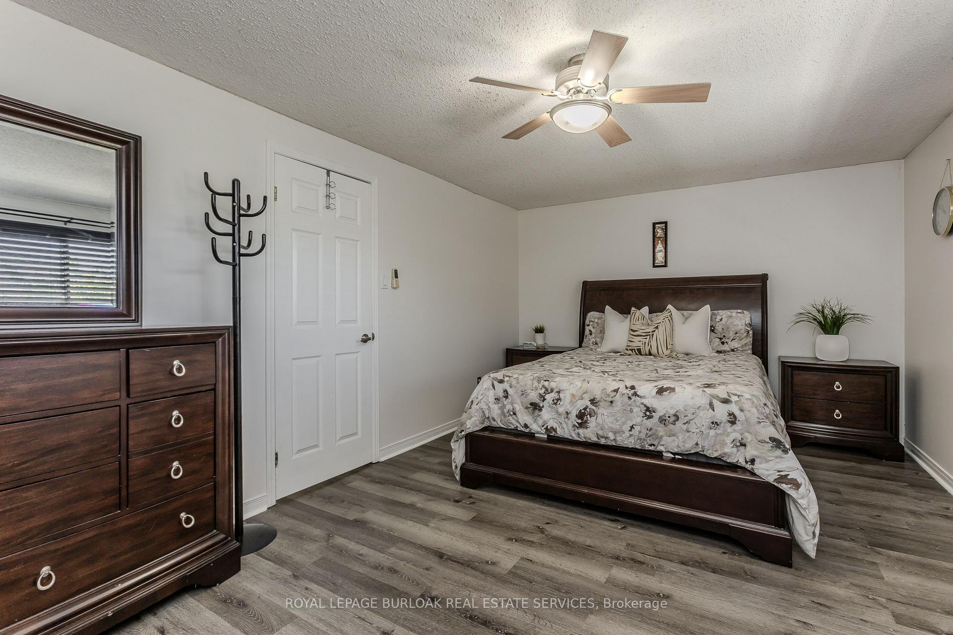 Photo 11 of 14 Ellington Avenue, Hamilton, Stoney Creek — HOMEH