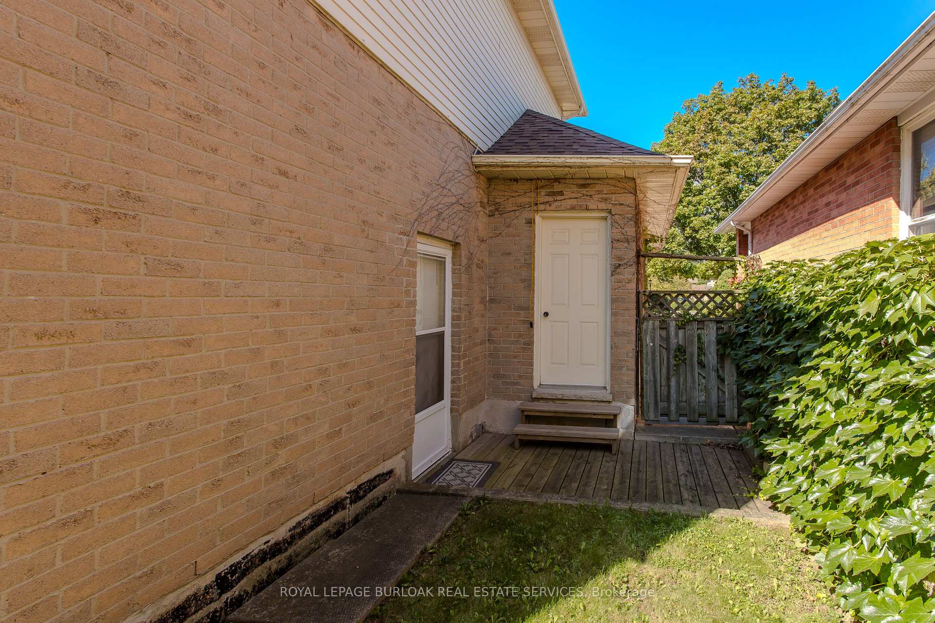 Photo 30 of 14 Ellington Avenue, Hamilton, Stoney Creek — HOMEH