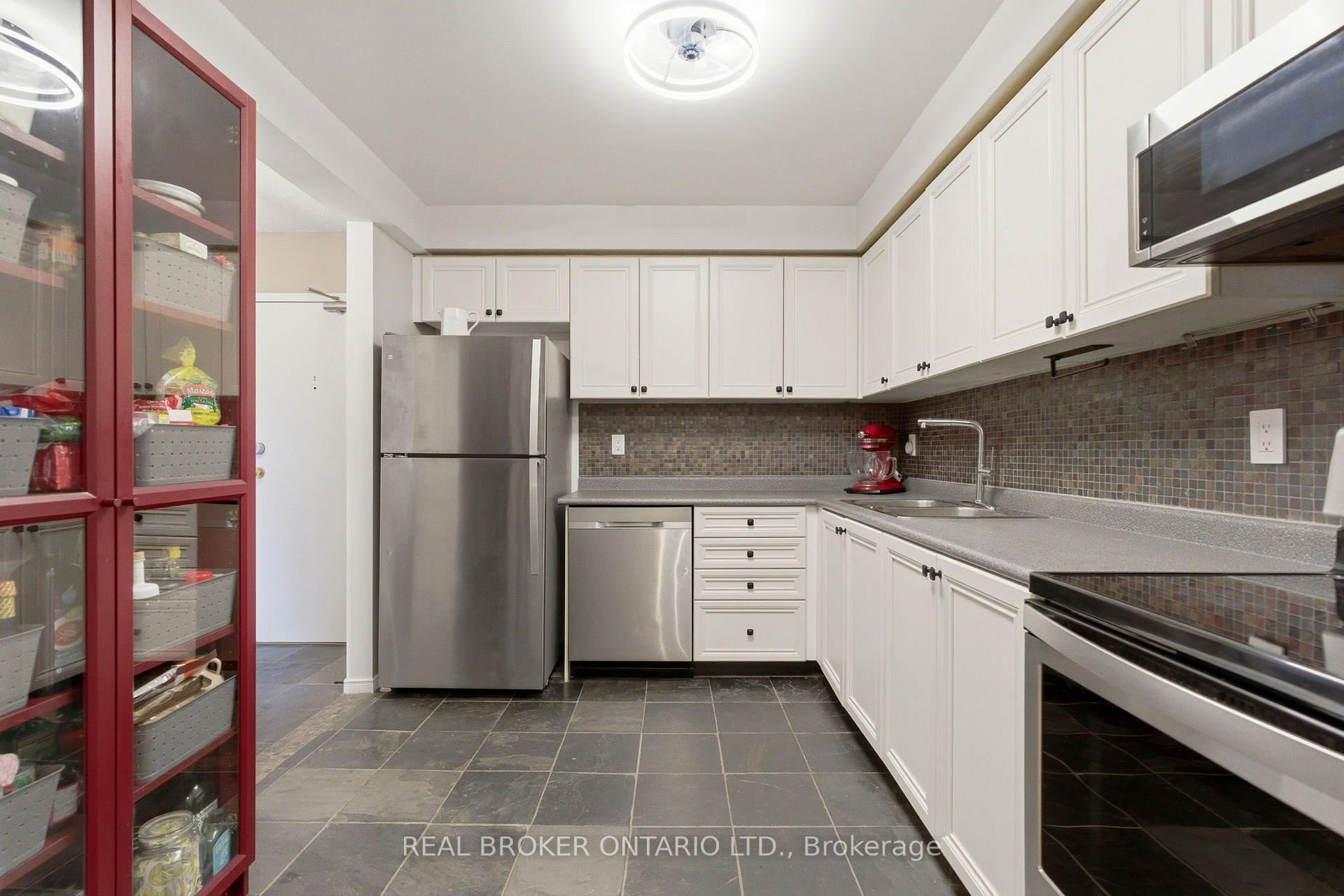 Photo 10 of Unit 302C, 211 Forum Drive, Mississauga, Hurontario — HOMEH