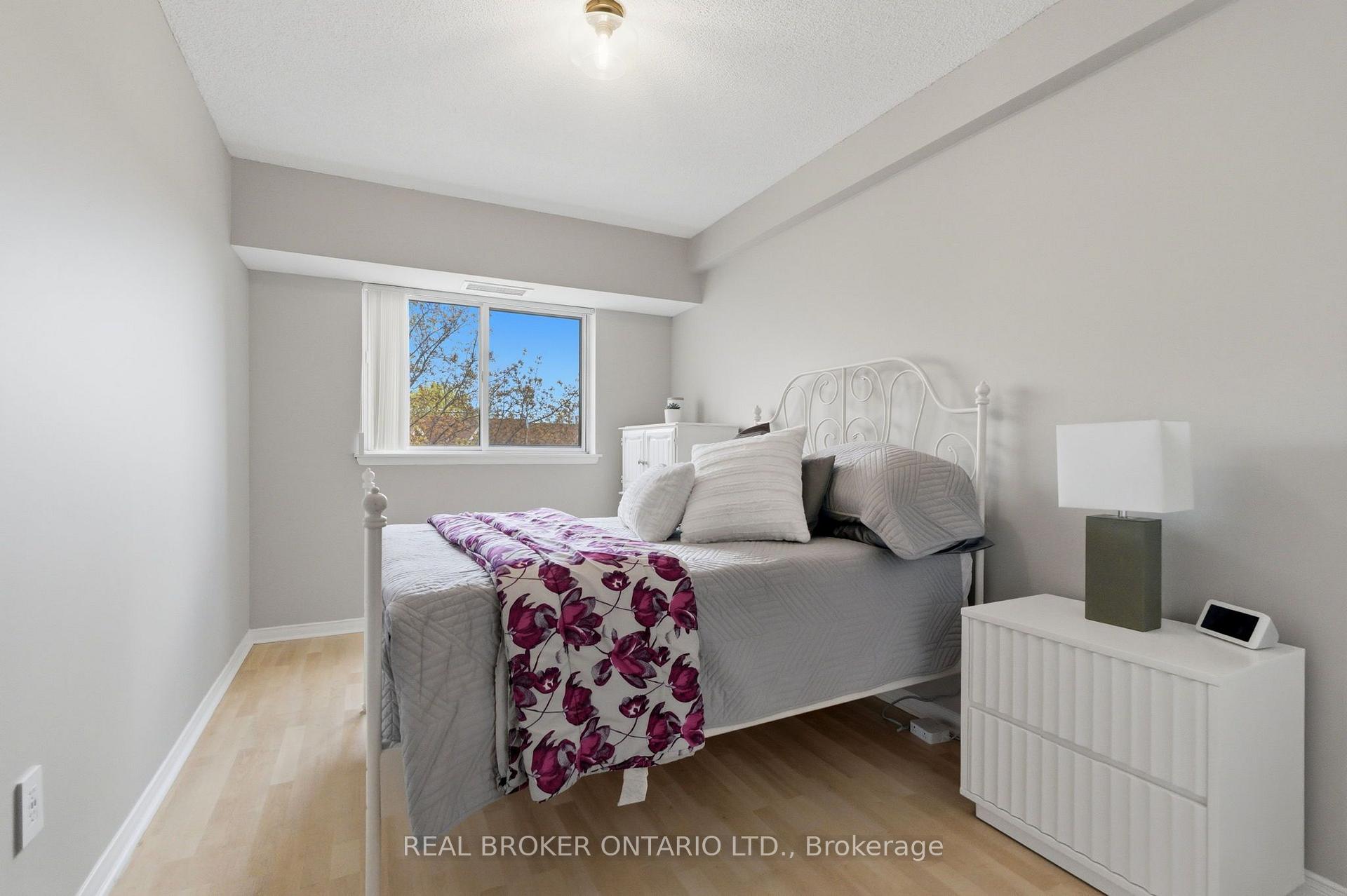 Photo 13 of Unit 302C, 211 Forum Drive, Mississauga, Hurontario — HOMEH