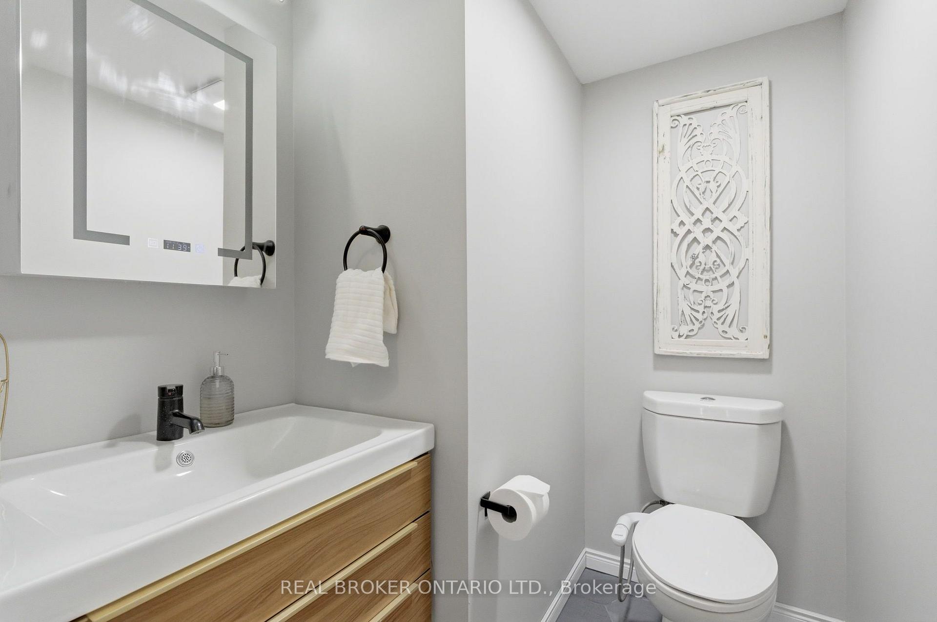 Photo 18 of Unit 302C, 211 Forum Drive, Mississauga, Hurontario — HOMEH