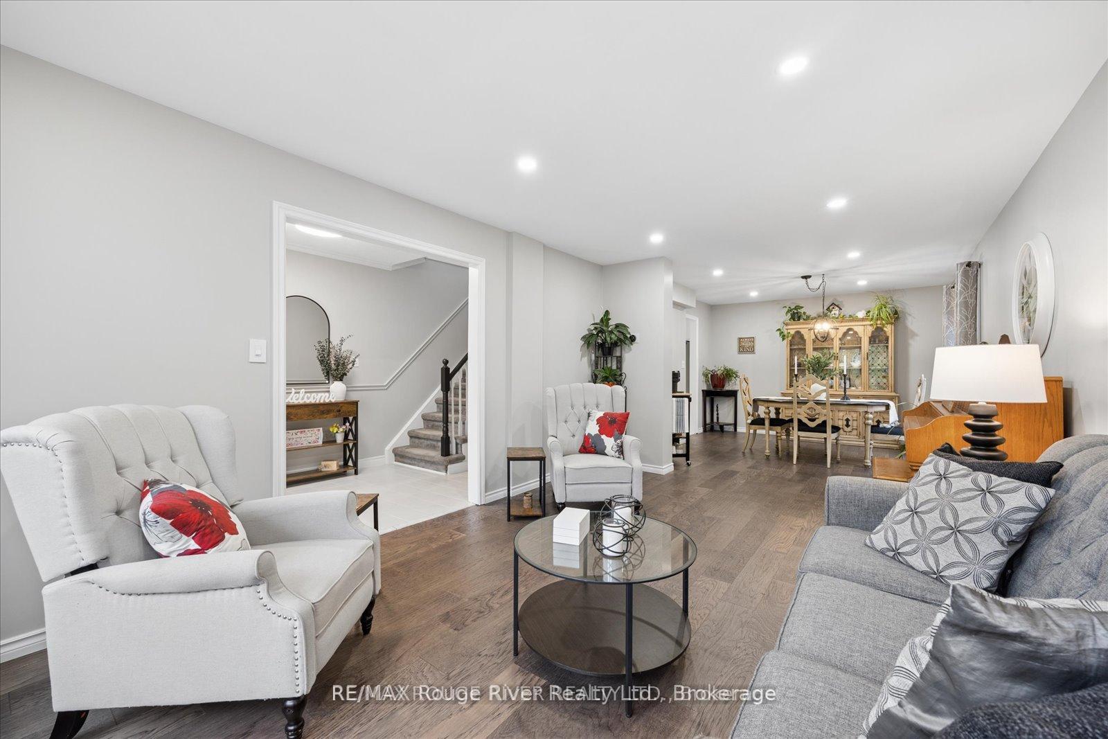 Photo 5 of 137 Pringle Drive, Whitby, Pringle Creek — HOMEH