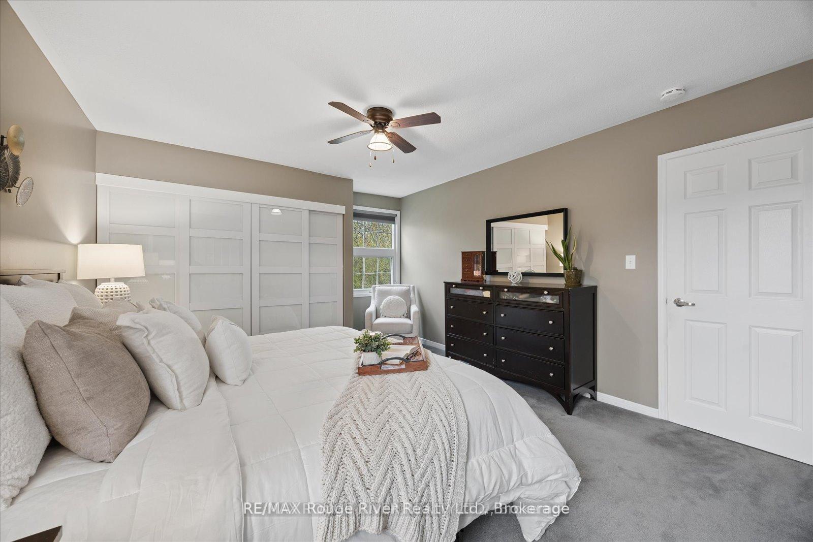 Photo 18 of 137 Pringle Drive, Whitby, Pringle Creek — HOMEH