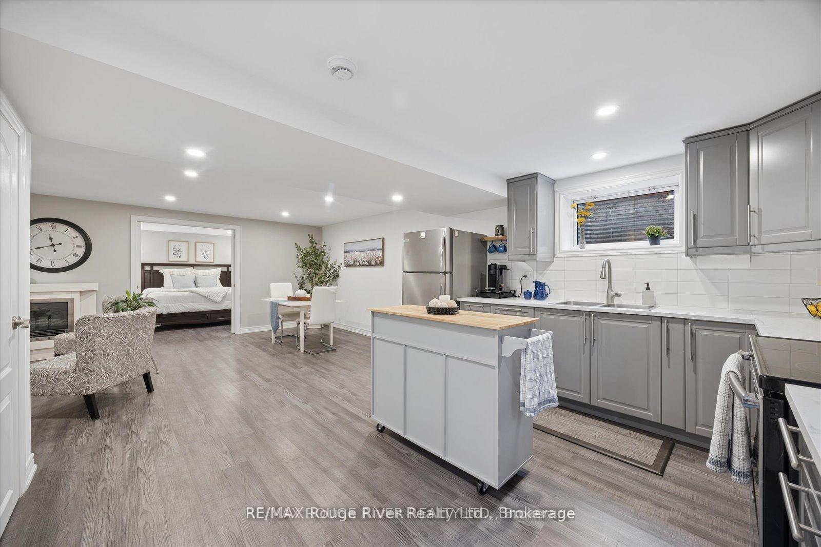 Photo 30 of 137 Pringle Drive, Whitby, Pringle Creek — HOMEH