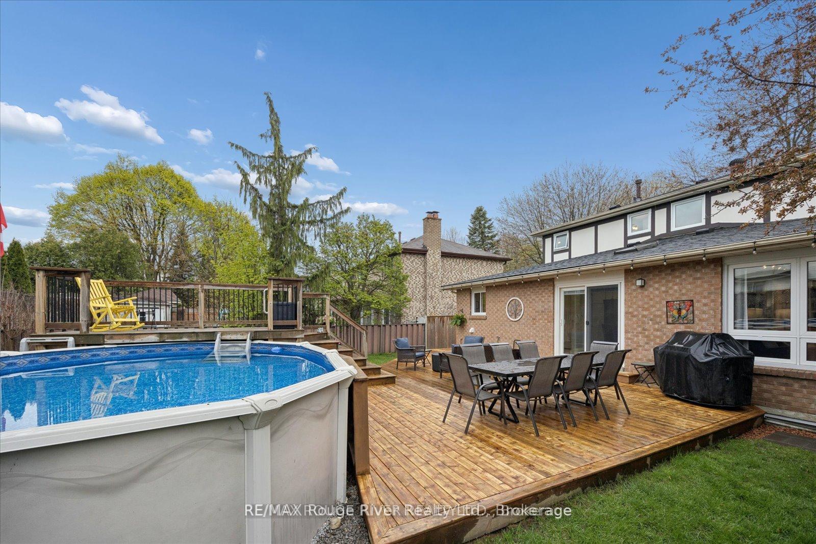Photo 44 of 137 Pringle Drive, Whitby, Pringle Creek — HOMEH