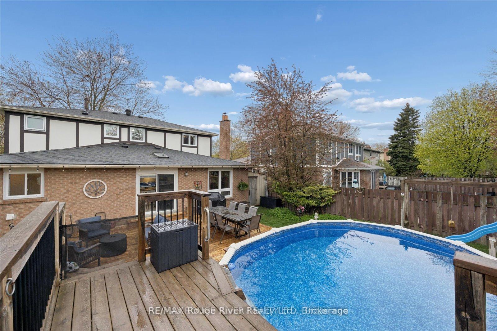Photo 45 of 137 Pringle Drive, Whitby, Pringle Creek — HOMEH