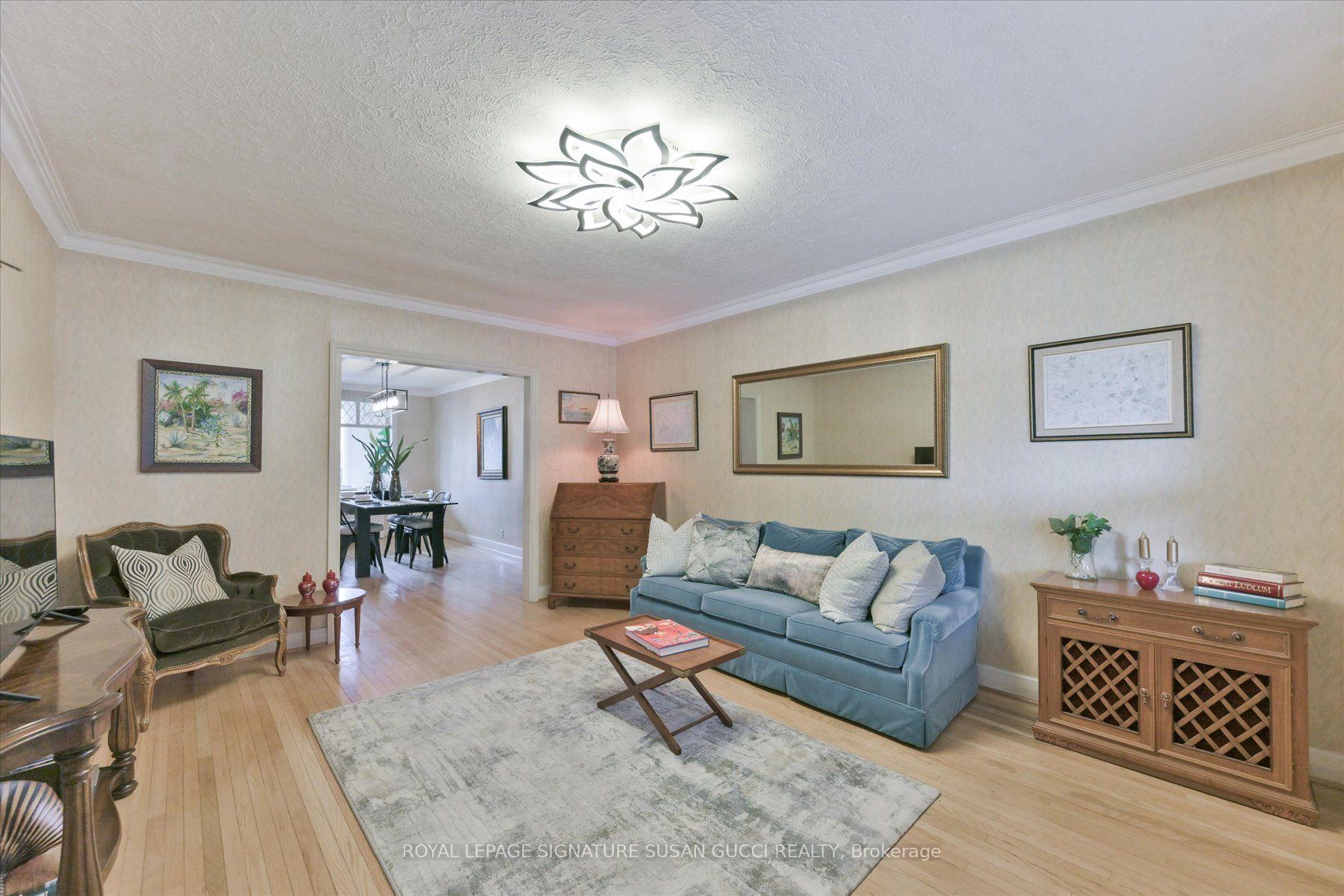 Photo 9 of 8 Sutherland Avenue, Toronto, Crescent Town — HOMEH