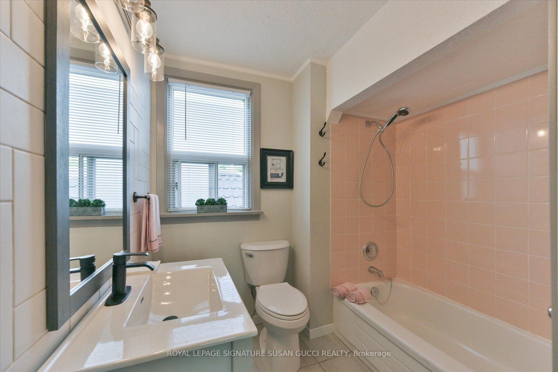 Photo 24 of 8 Sutherland Avenue, Toronto, Crescent Town — HOMEH