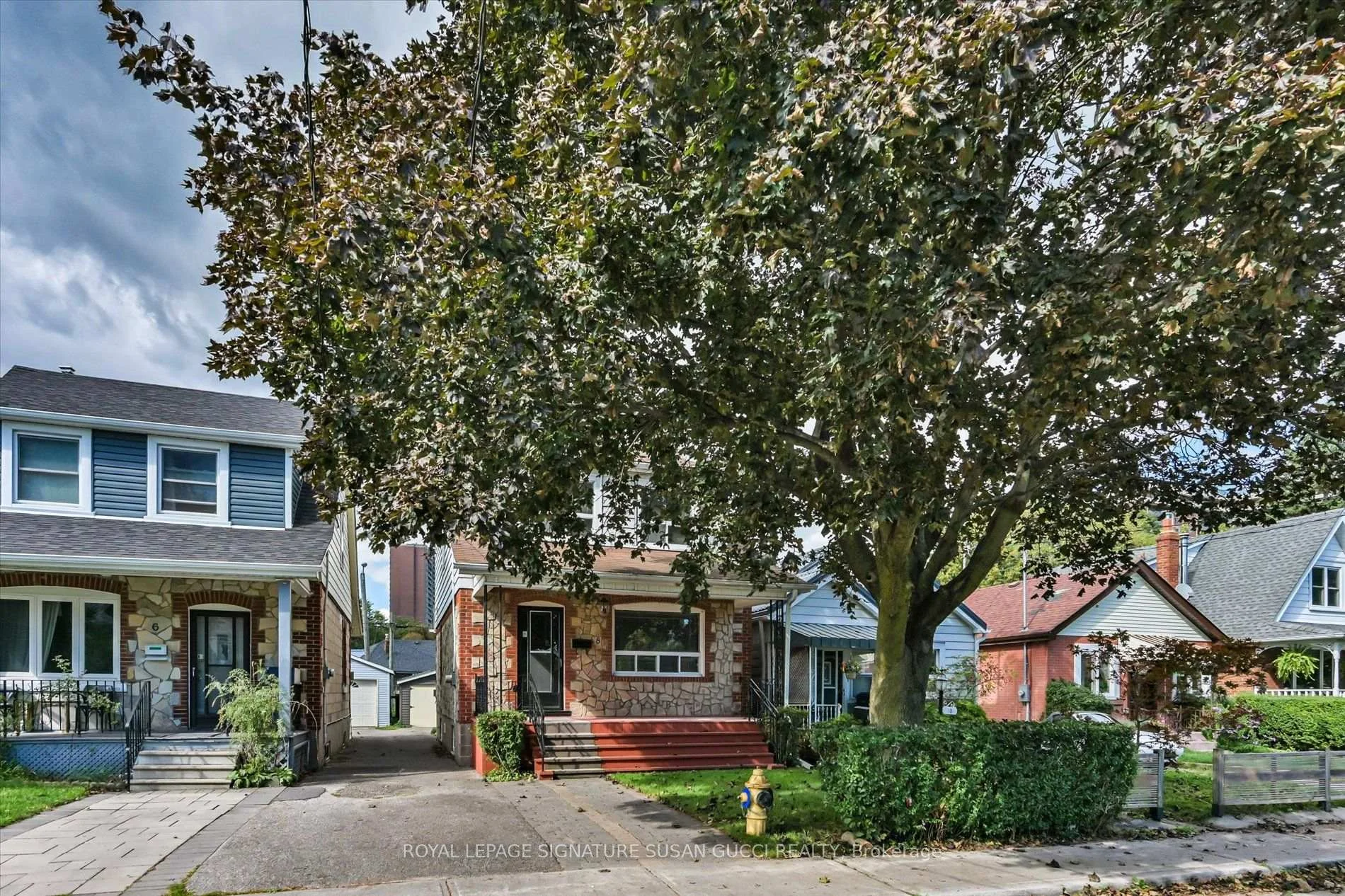 Photo 44 of 8 Sutherland Avenue, Toronto, Crescent Town — HOMEH