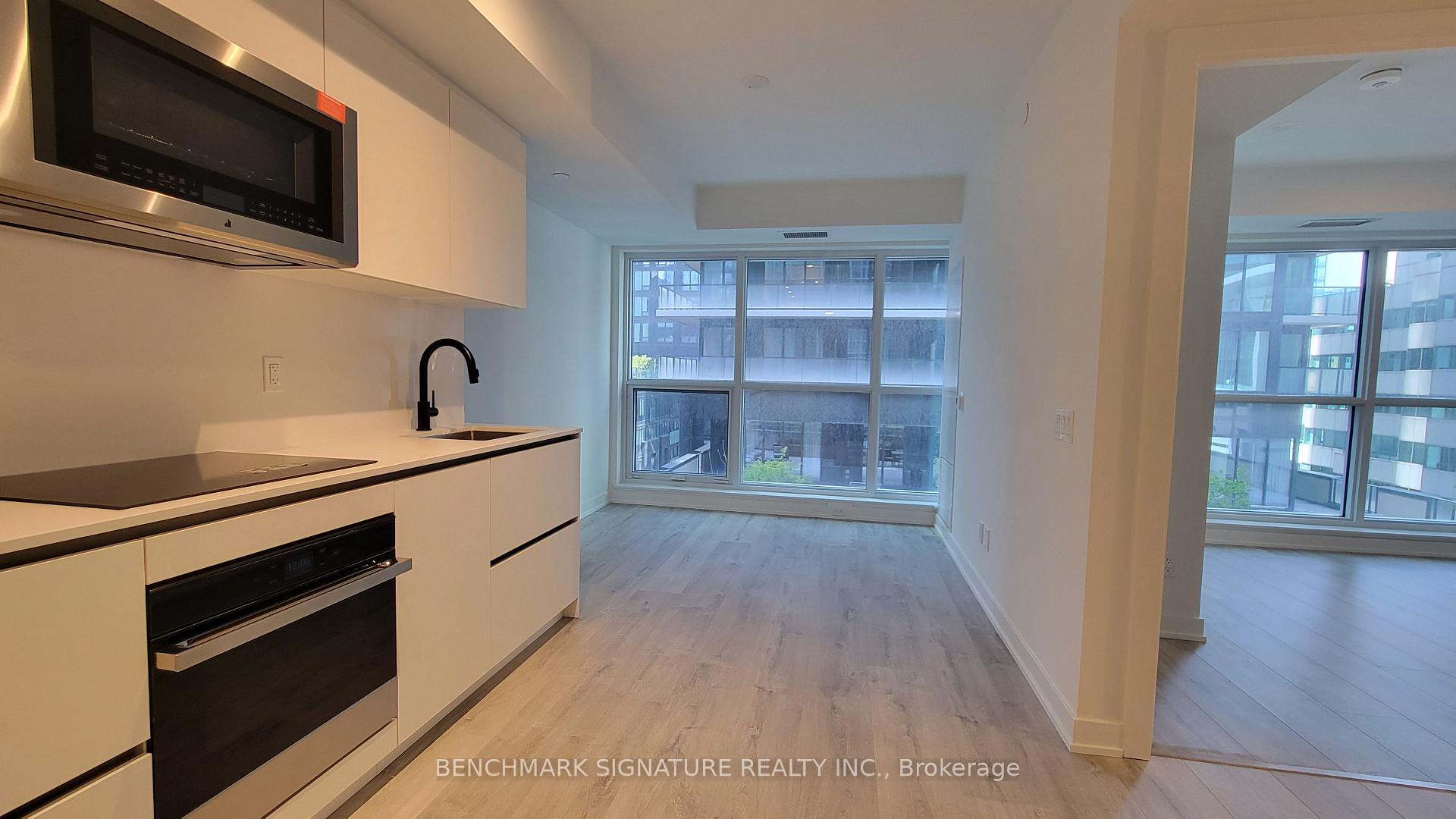 Photo 3 of Unit 804, 327 King Street, Toronto, Waterfront Communities — HOMEH