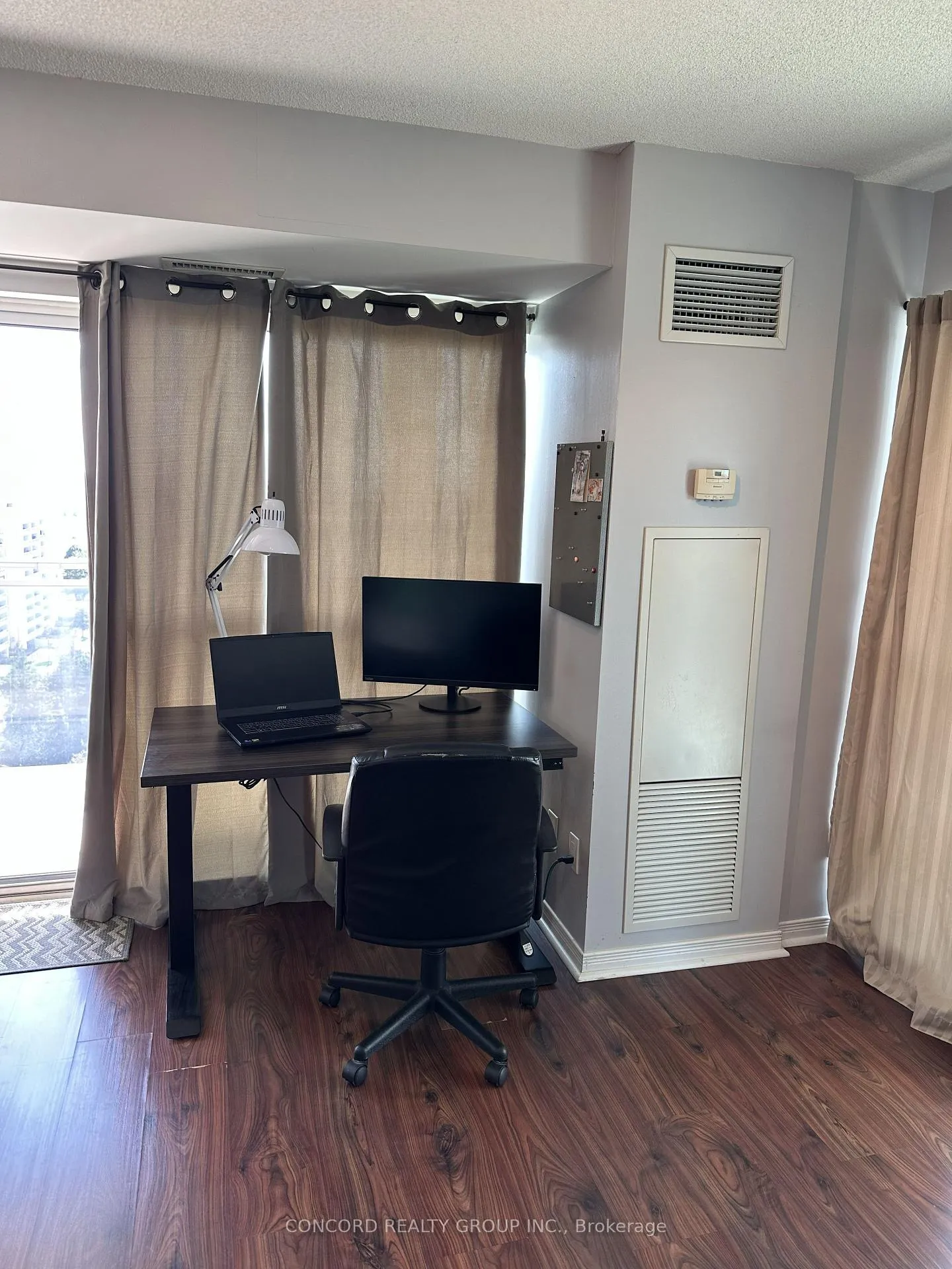 Photo 7 of Unit 1704, 215 Queen Street E, Brampton, Queen Street Corridor — HOMEH