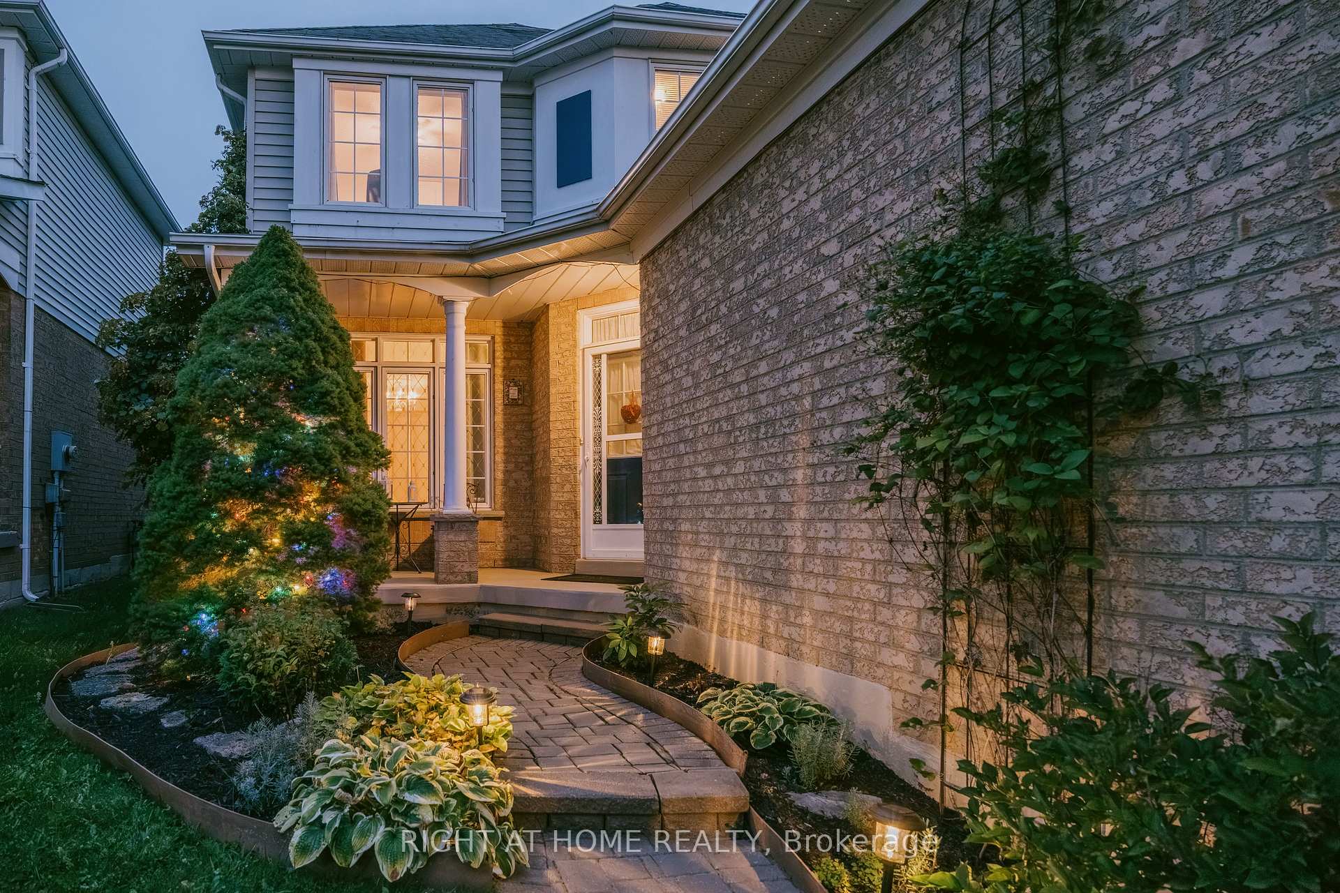 Photo 6 of 1014 Summitview Crescent, Oshawa, Pinecrest — HOMEH