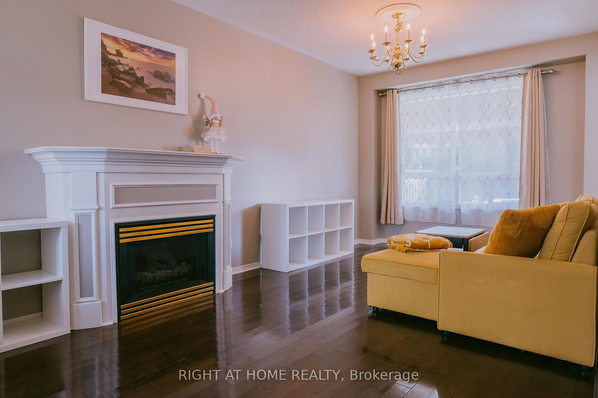 Photo 18 of 1014 Summitview Crescent, Oshawa, Pinecrest — HOMEH