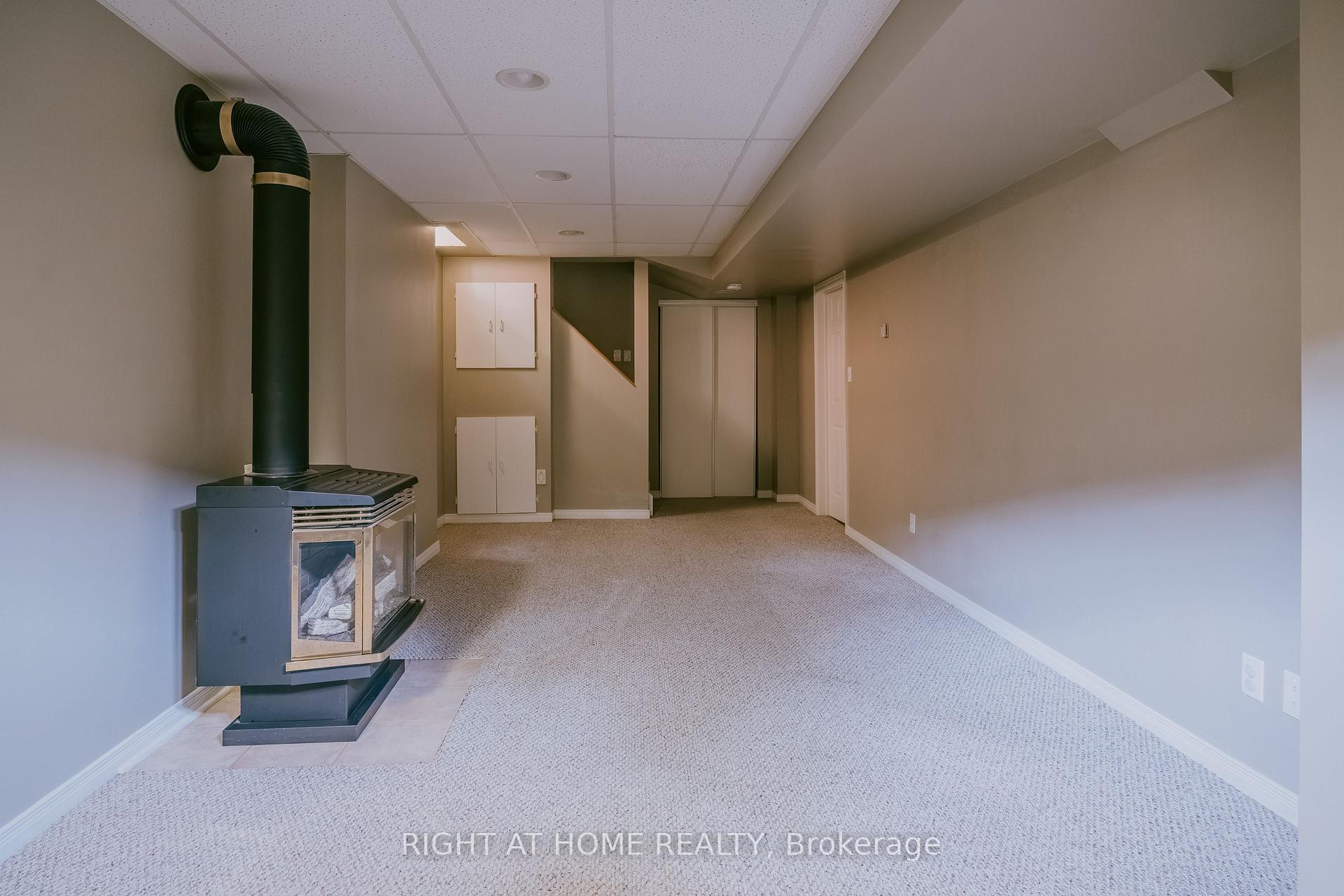 Photo 31 of 1014 Summitview Crescent, Oshawa, Pinecrest — HOMEH