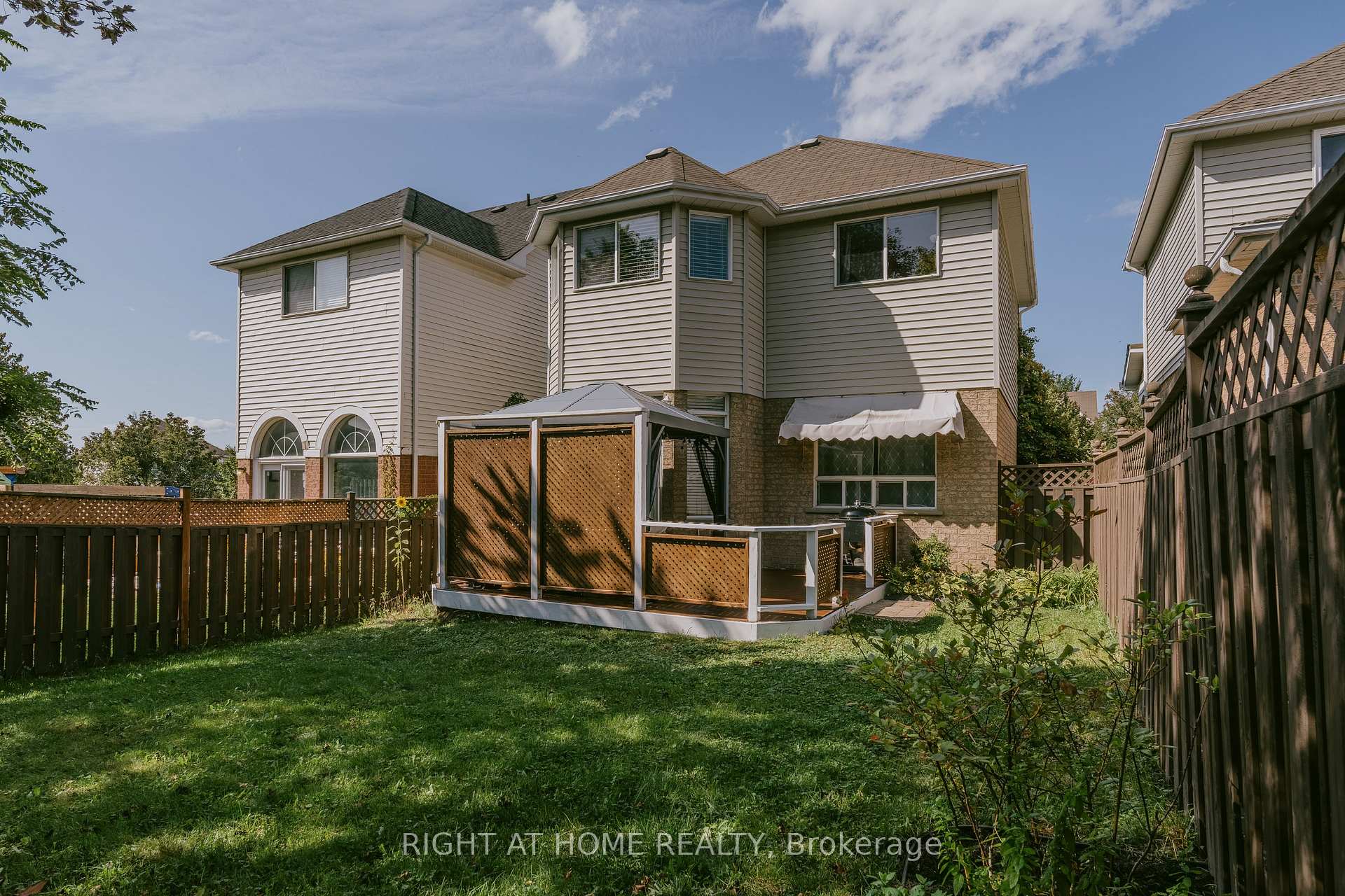 Photo 34 of 1014 Summitview Crescent, Oshawa, Pinecrest — HOMEH