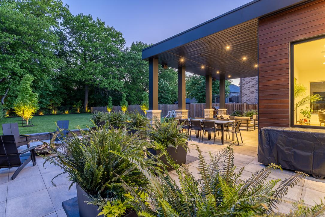 Photo 2 of 14 Penhale Drive, Etobicoke, Humber Heights — HOMEH