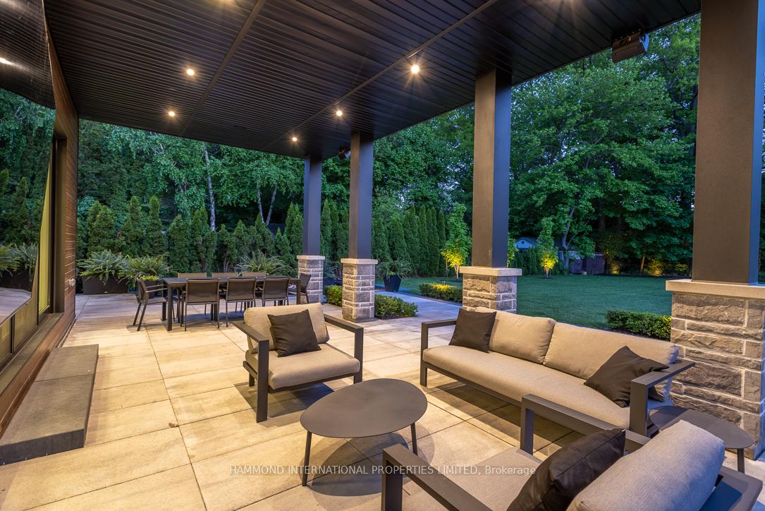 Photo 3 of 14 Penhale Drive, Etobicoke, Humber Heights — HOMEH