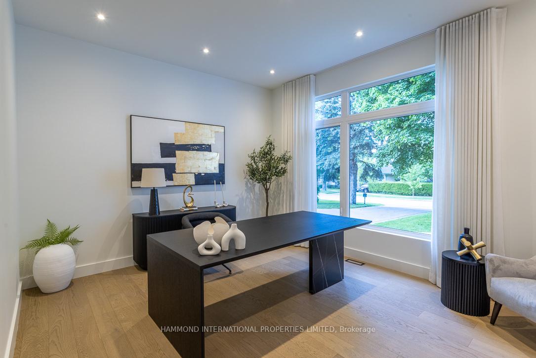 Photo 15 of 14 Penhale Drive, Etobicoke, Humber Heights — HOMEH
