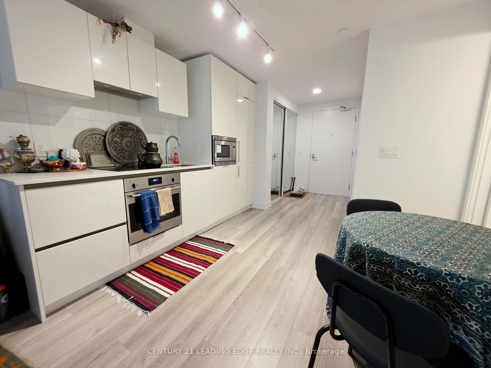 Photo 7 of Unit 823, 230 Simcoe Street, Toronto, Kensington-Chinatown — HOMEH