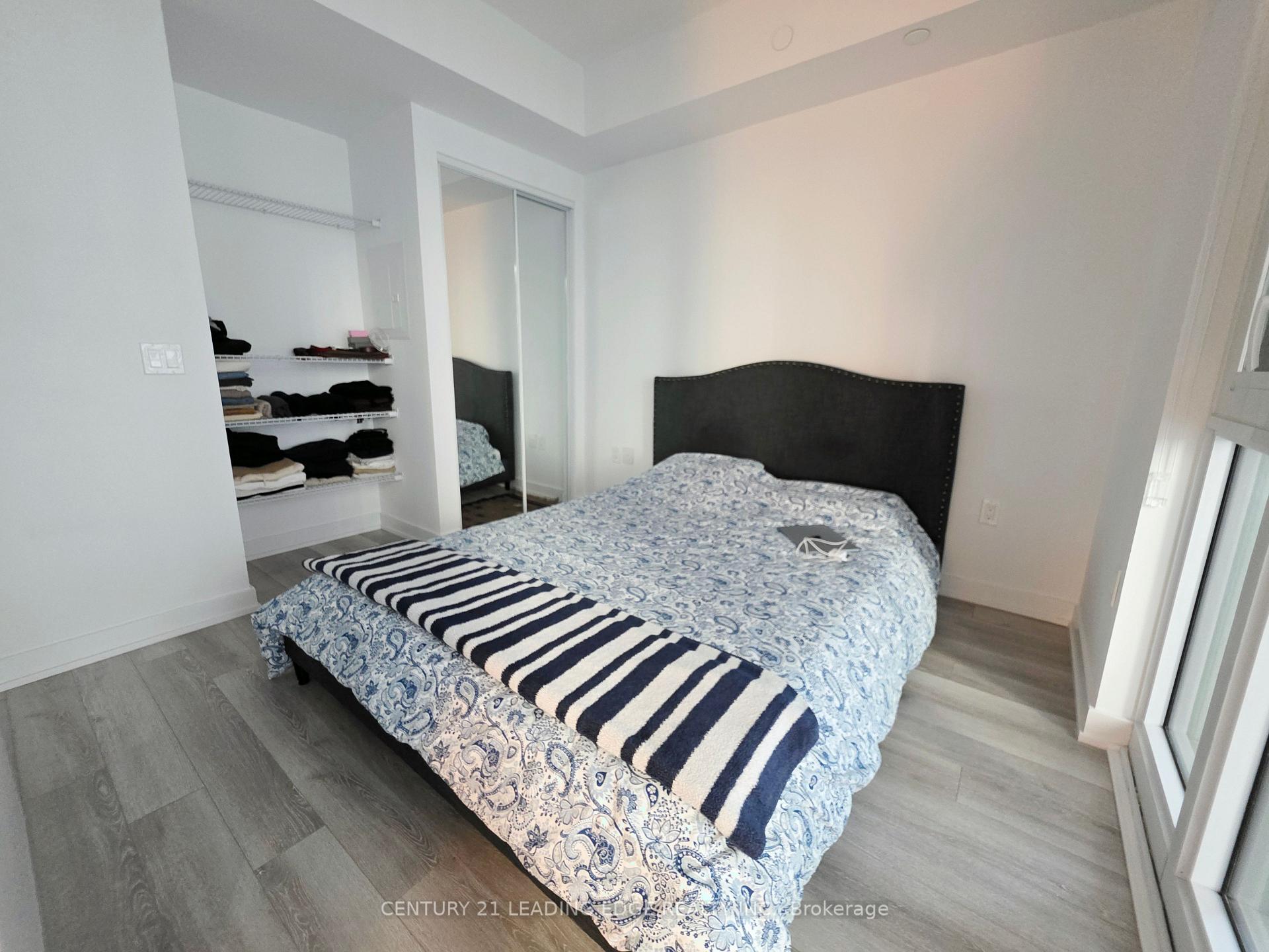 Photo 17 of Unit 823, 230 Simcoe Street, Toronto, Kensington-Chinatown — HOMEH