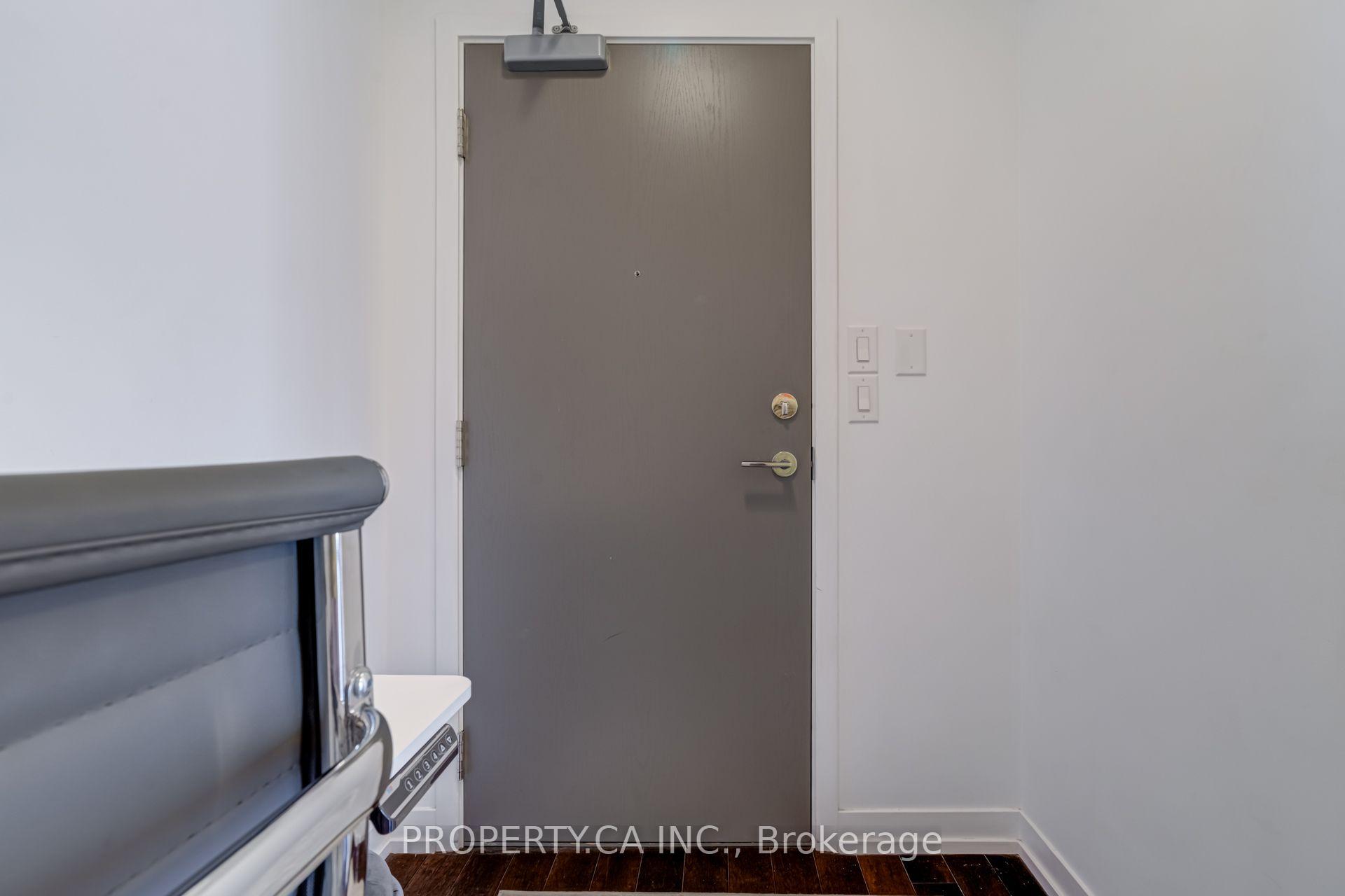 Photo 13 of Unit 1609, 21 Widmer Street, Toronto, Waterfront Communities — HOMEH