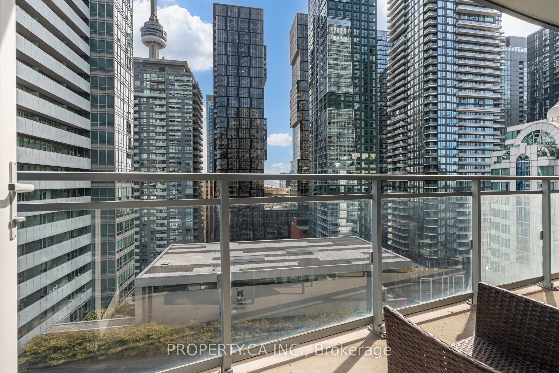 Photo 18 of Unit 1609, 21 Widmer Street, Toronto, Waterfront Communities — HOMEH