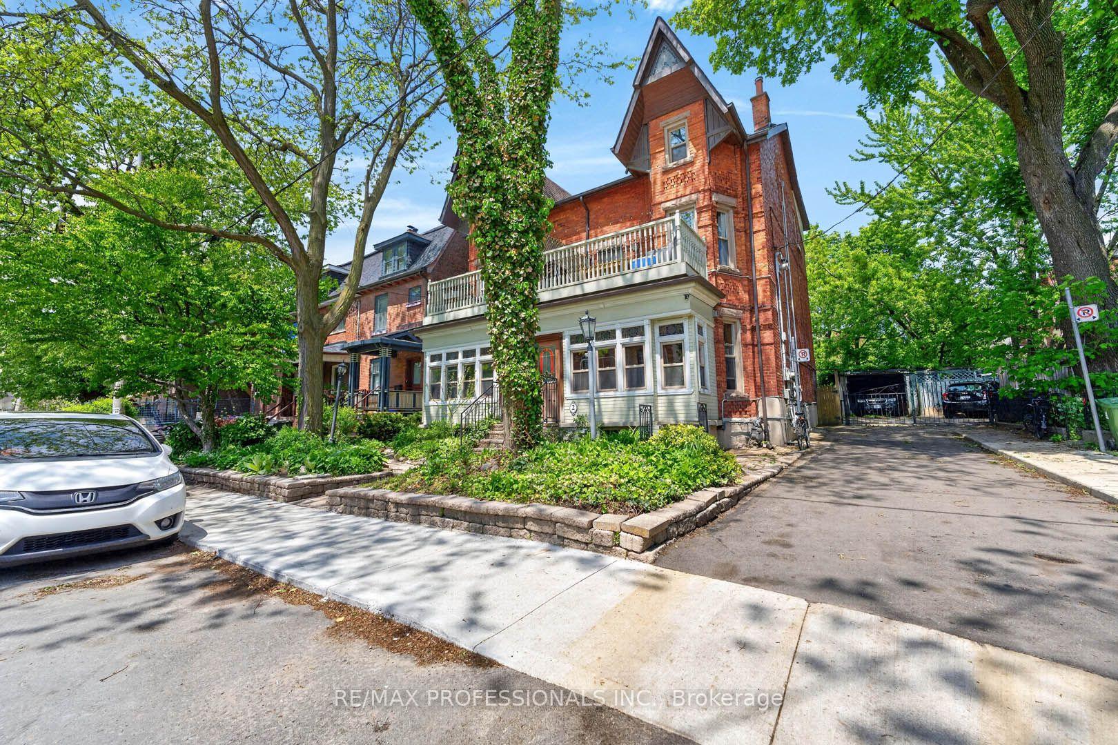 Photo 3 of 2 Afton Avenue, Toronto, Little Portugal — HOMEH