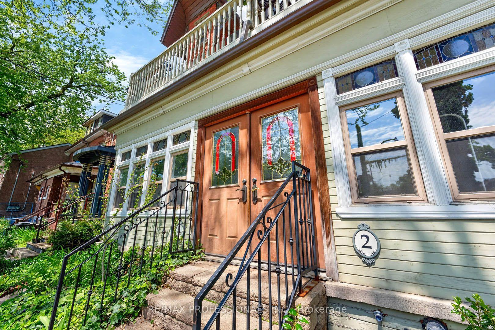 Photo 4 of 2 Afton Avenue, Toronto, Little Portugal — HOMEH