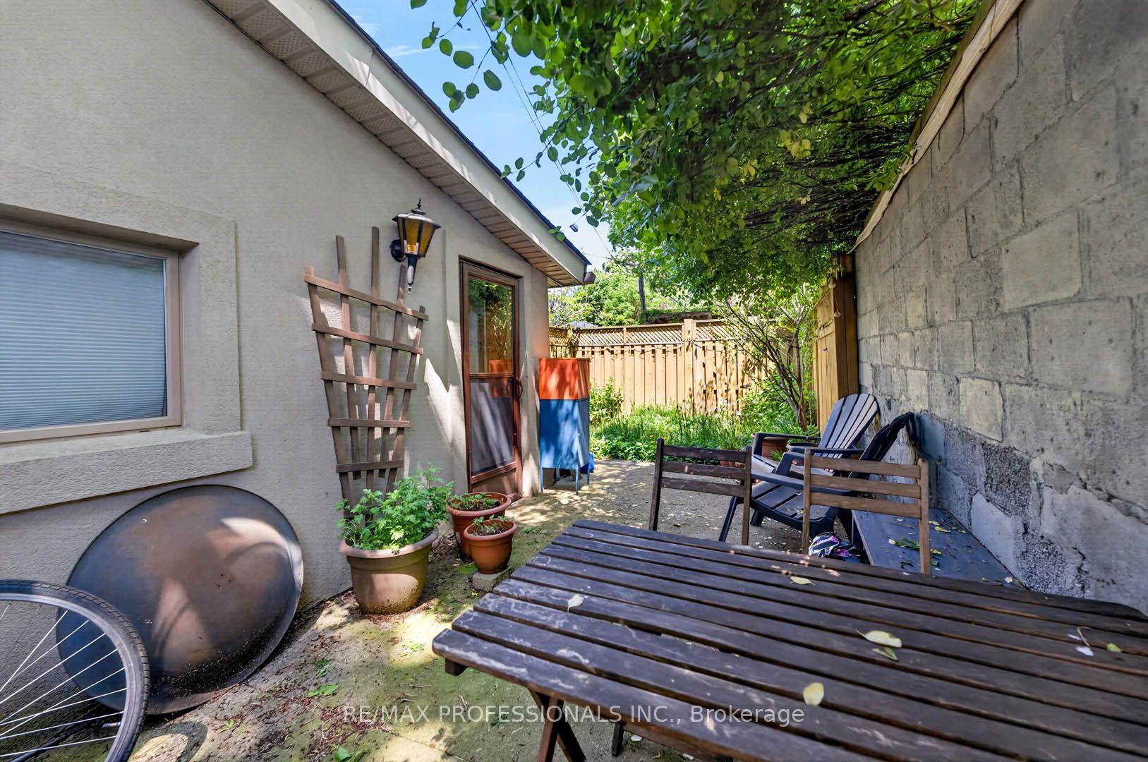 Photo 42 of 2 Afton Avenue, Toronto, Little Portugal — HOMEH