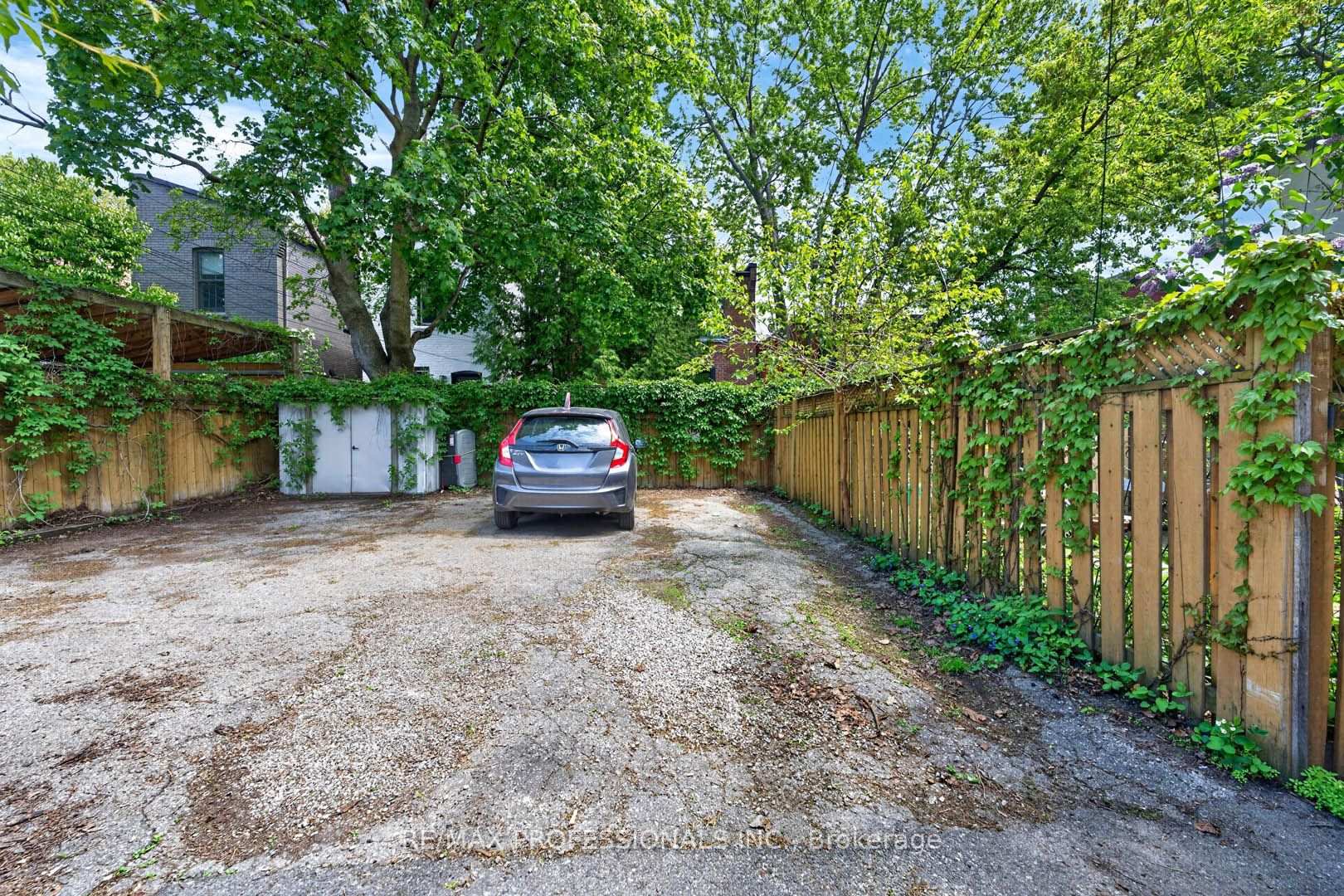 Photo 54 of 2 Afton Avenue, Toronto, Little Portugal — HOMEH