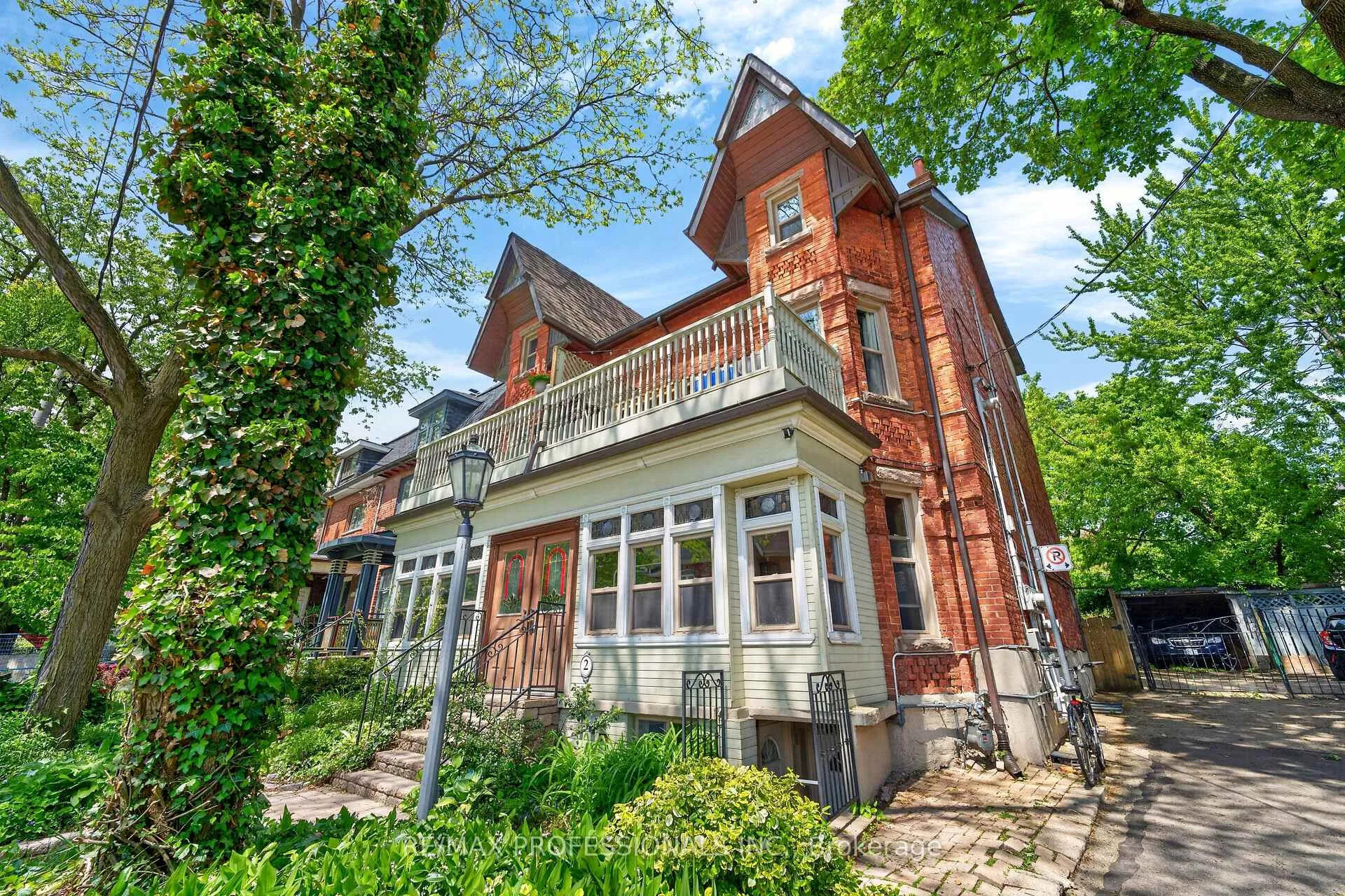 Photo of 2 Afton Avenue