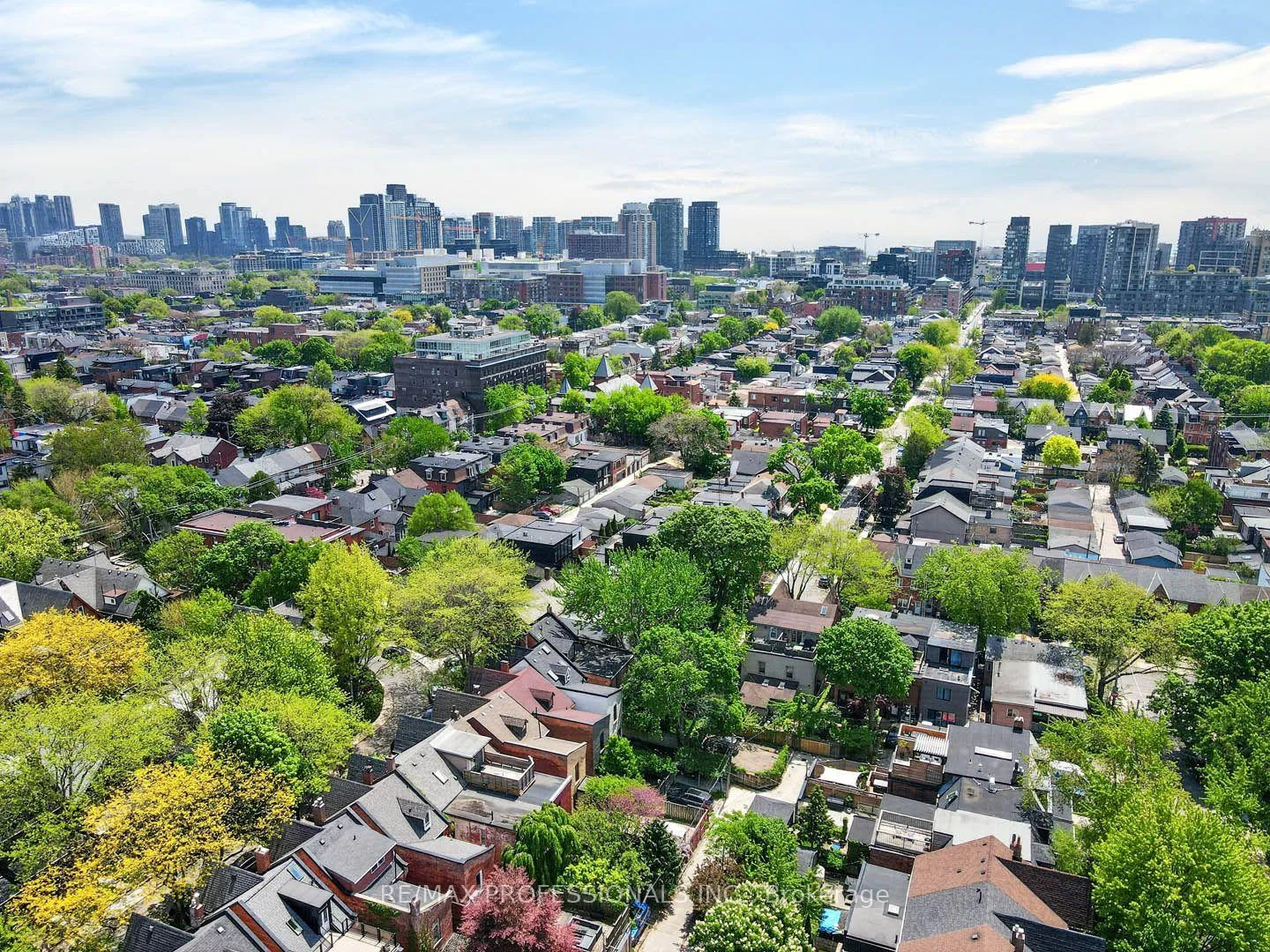 Photo 55 of 2 Afton Avenue, Toronto, Little Portugal — HOMEH