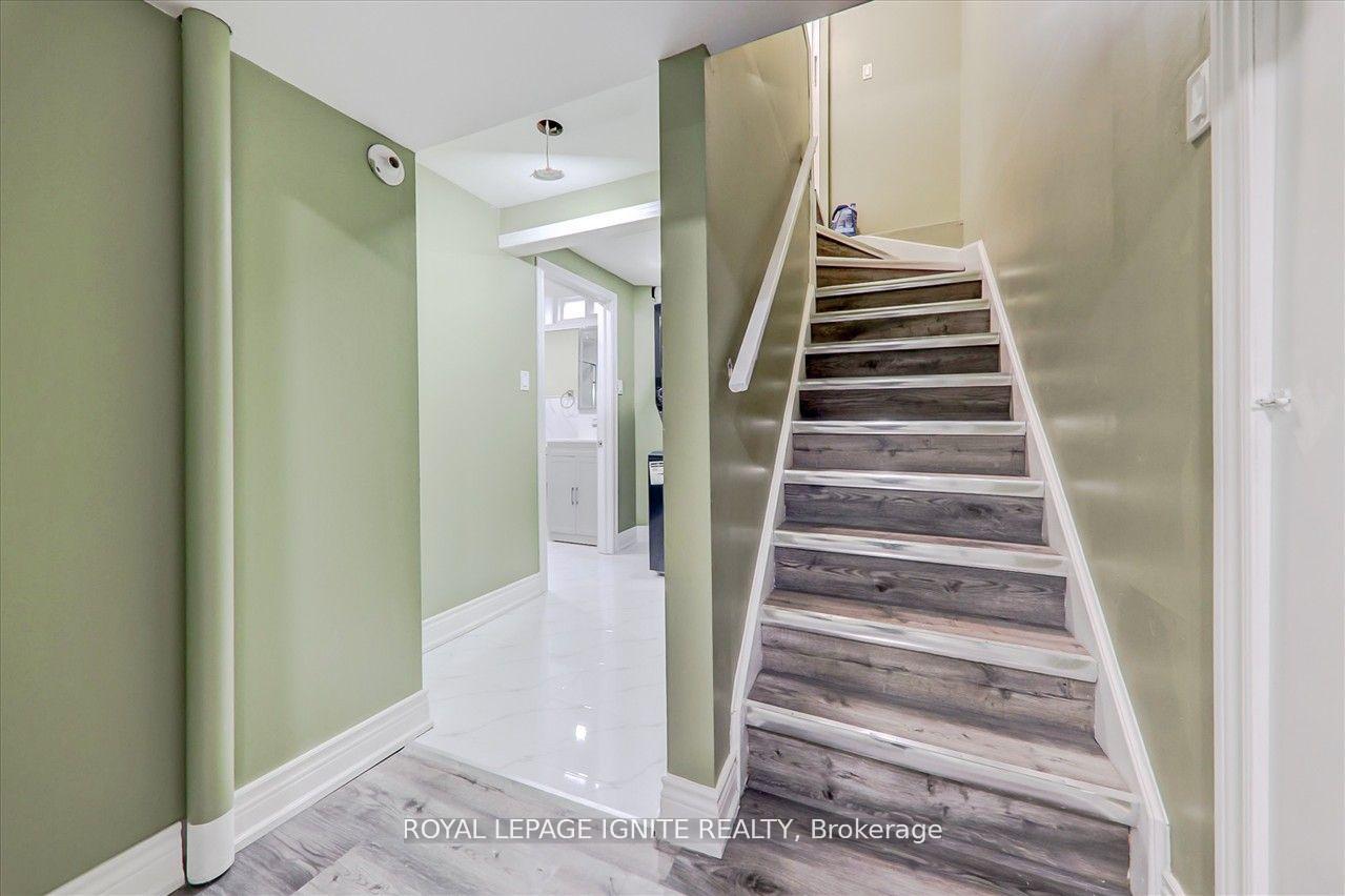 Photo 4 of Unit Bsmt, 38 Loradeen Crescent, Scarborough, Malvern — HOMEH