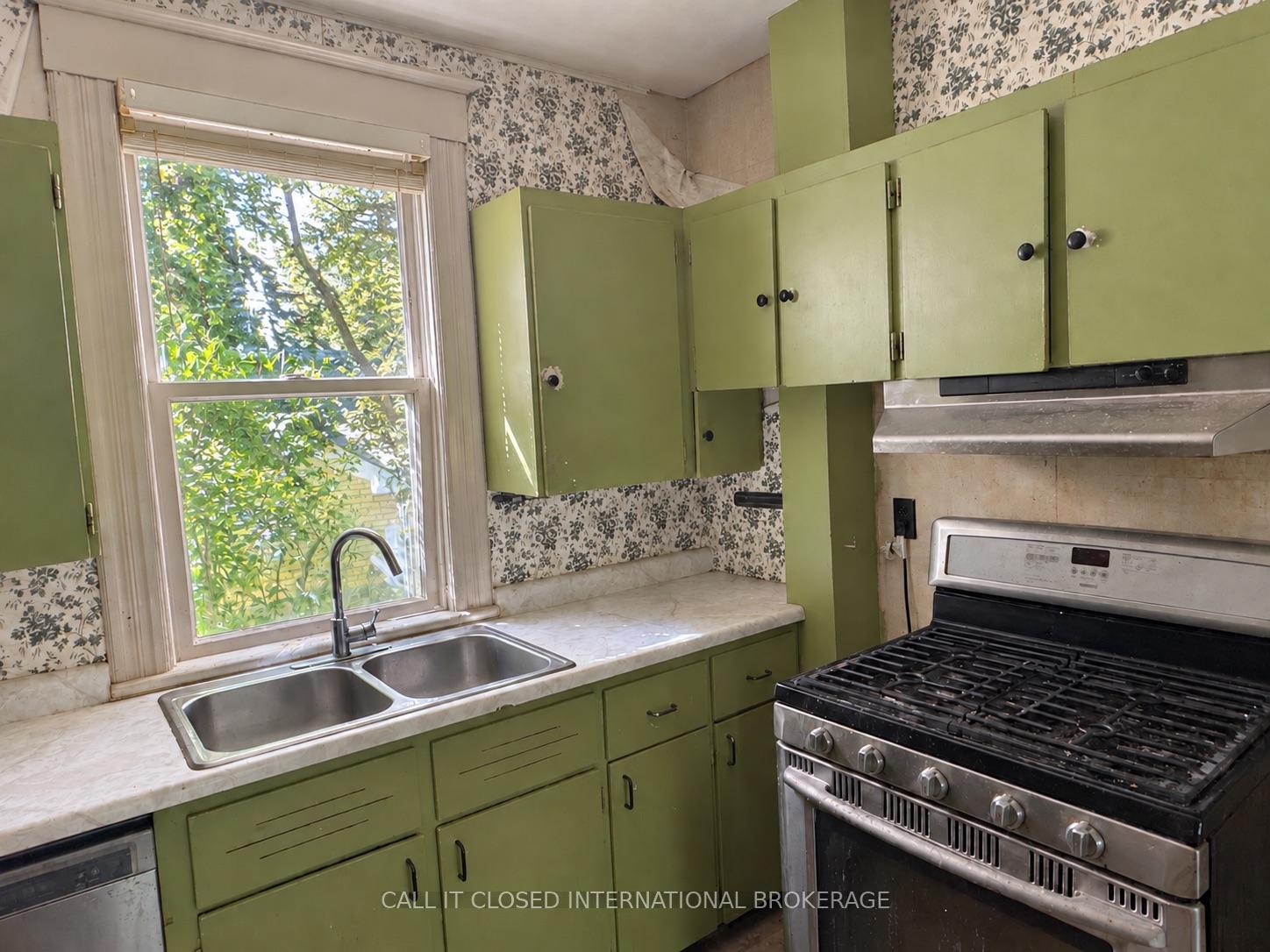 Photo 8 of 78 East Street, St. Thomas — HOMEH
