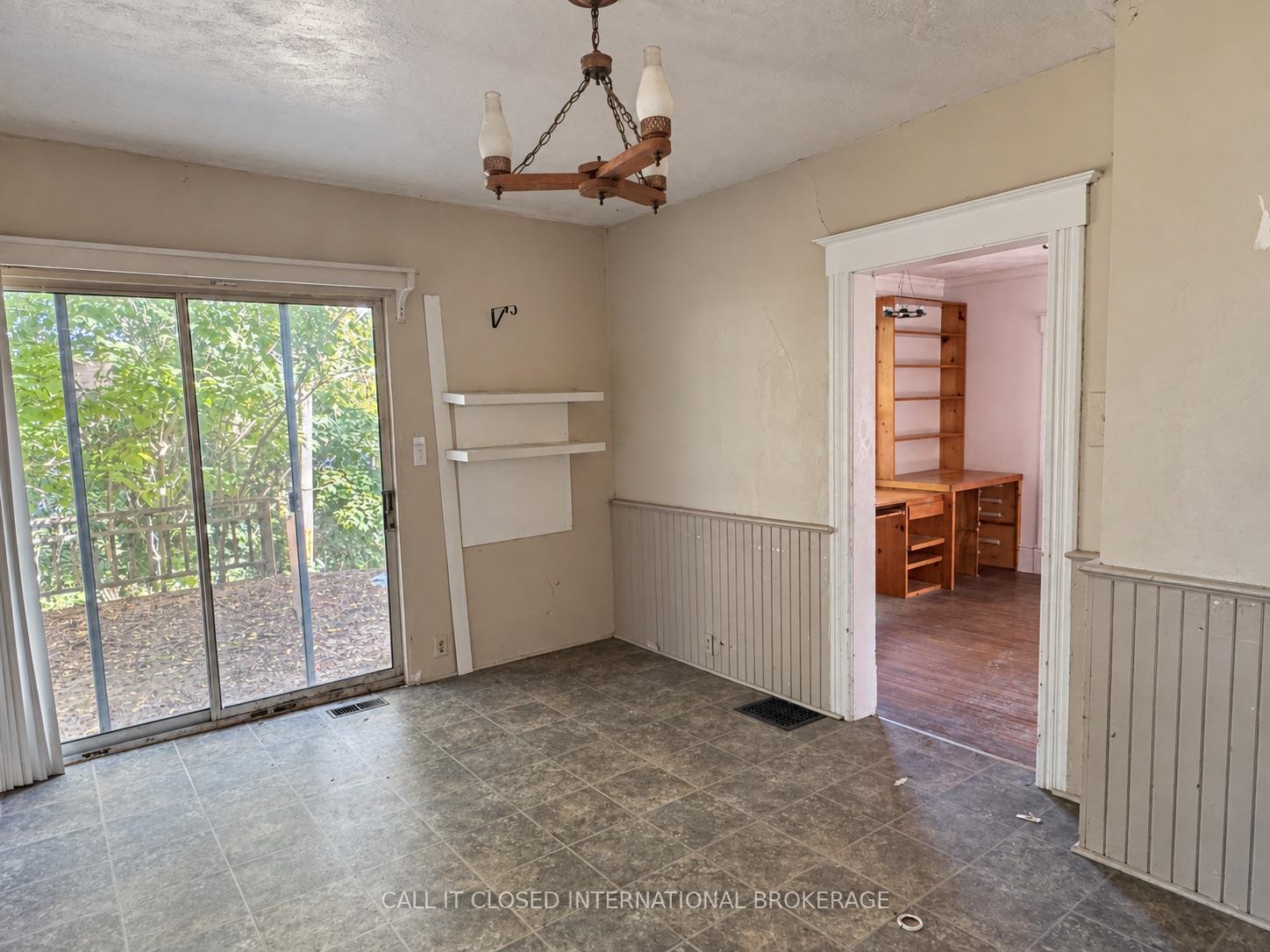 Photo 11 of 78 East Street, St. Thomas — HOMEH
