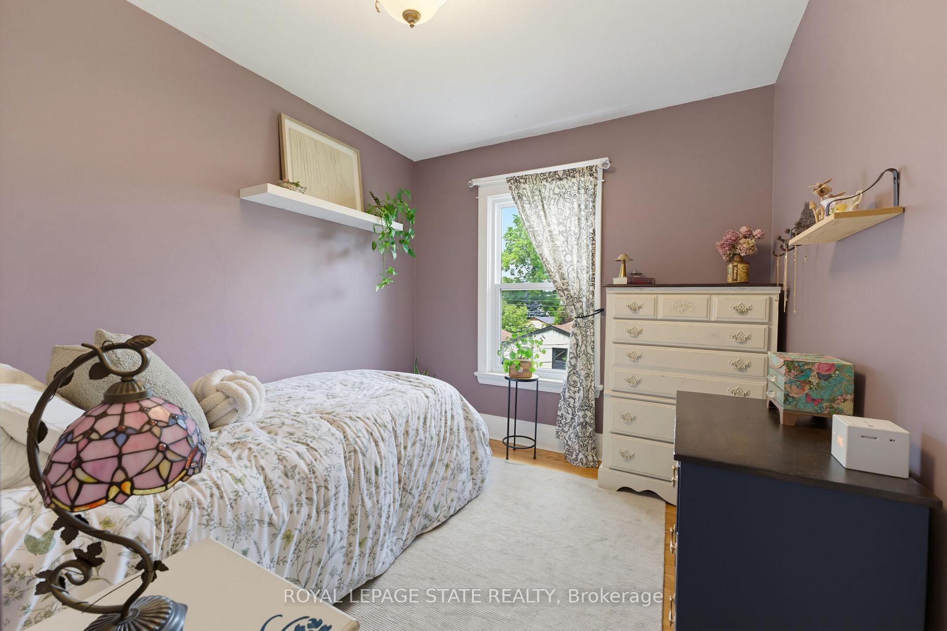 Photo 23 of 394 Charlton Avenue W, Hamilton, Kirkendall — HOMEH