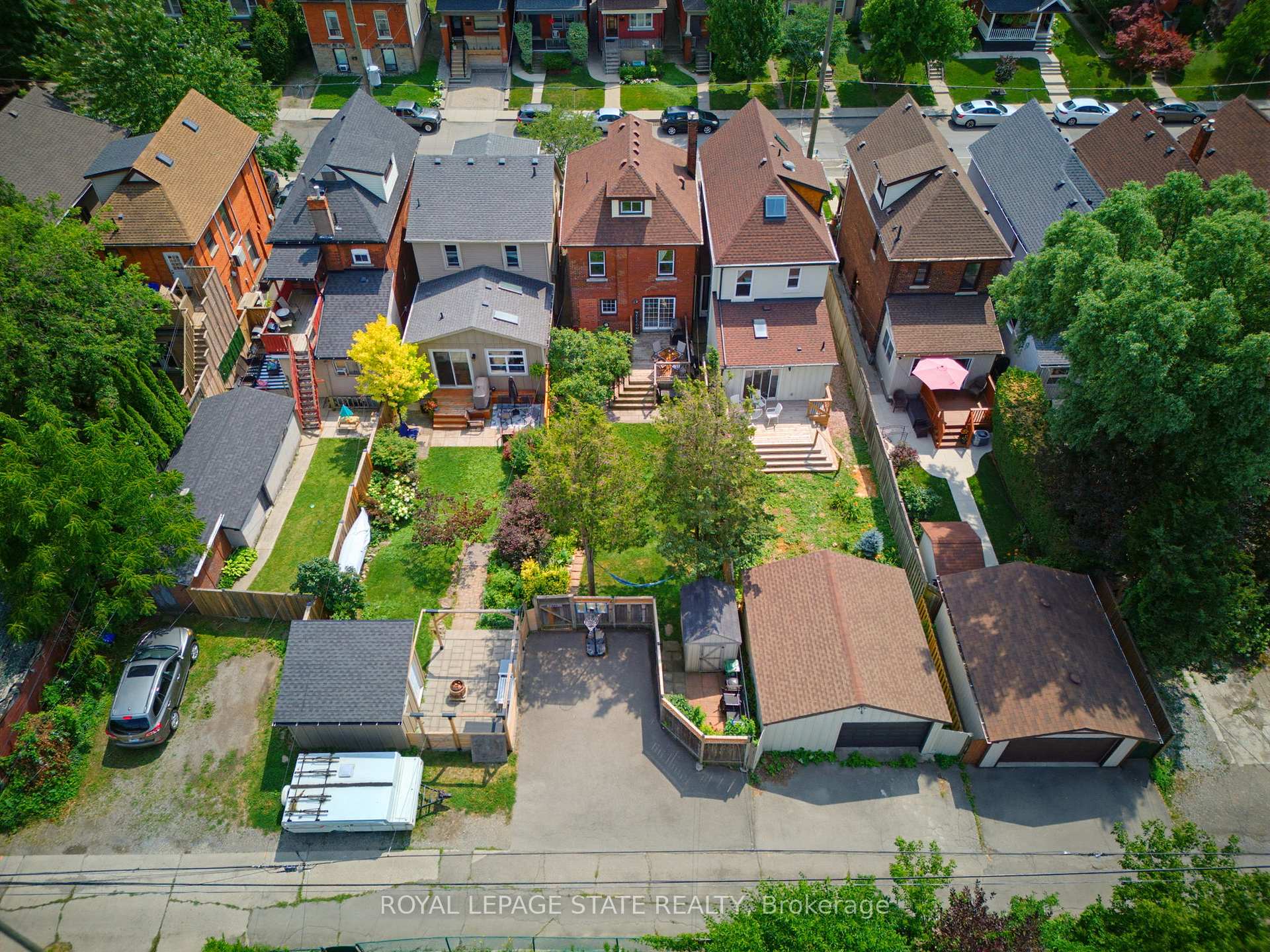 Photo 44 of 394 Charlton Avenue W, Hamilton, Kirkendall — HOMEH