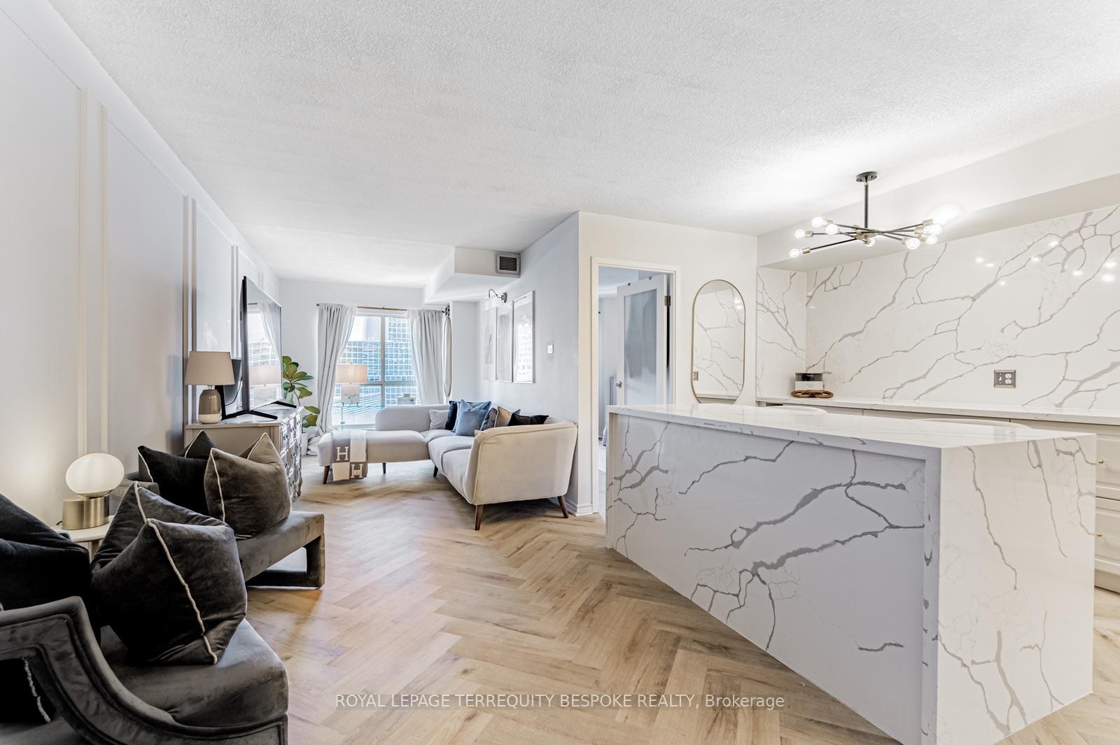 Photo 3 of Unit 1107, 25 The Esplanade, Toronto, Waterfront Communities — HOMEH