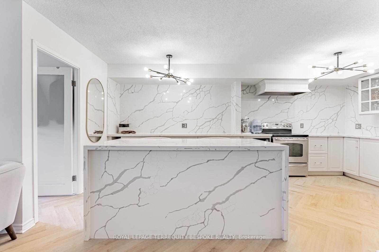 Photo 4 of Unit 1107, 25 The Esplanade, Toronto, Waterfront Communities — HOMEH